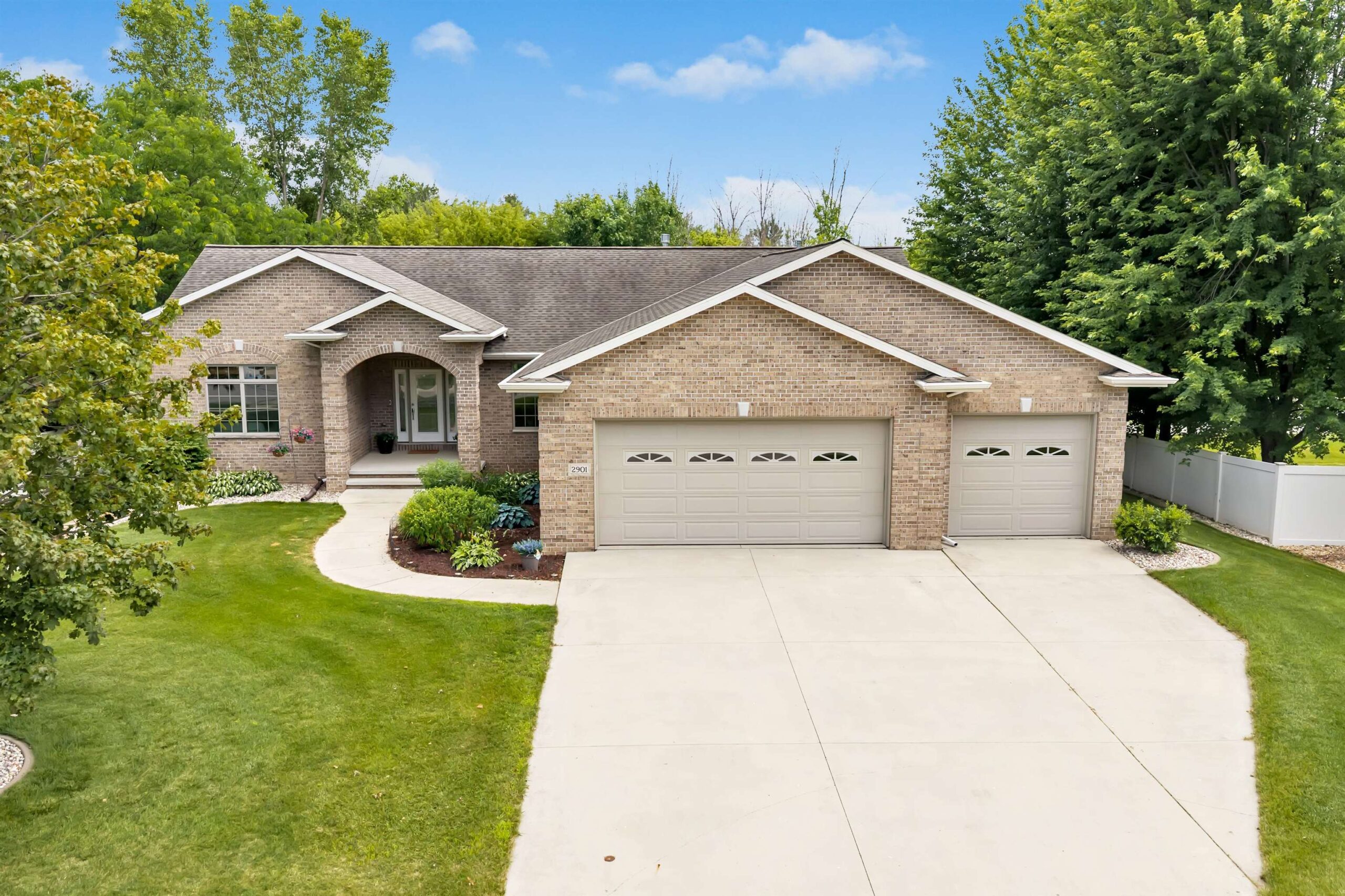 2901 MOOSE CREEK Trail property preview photograph