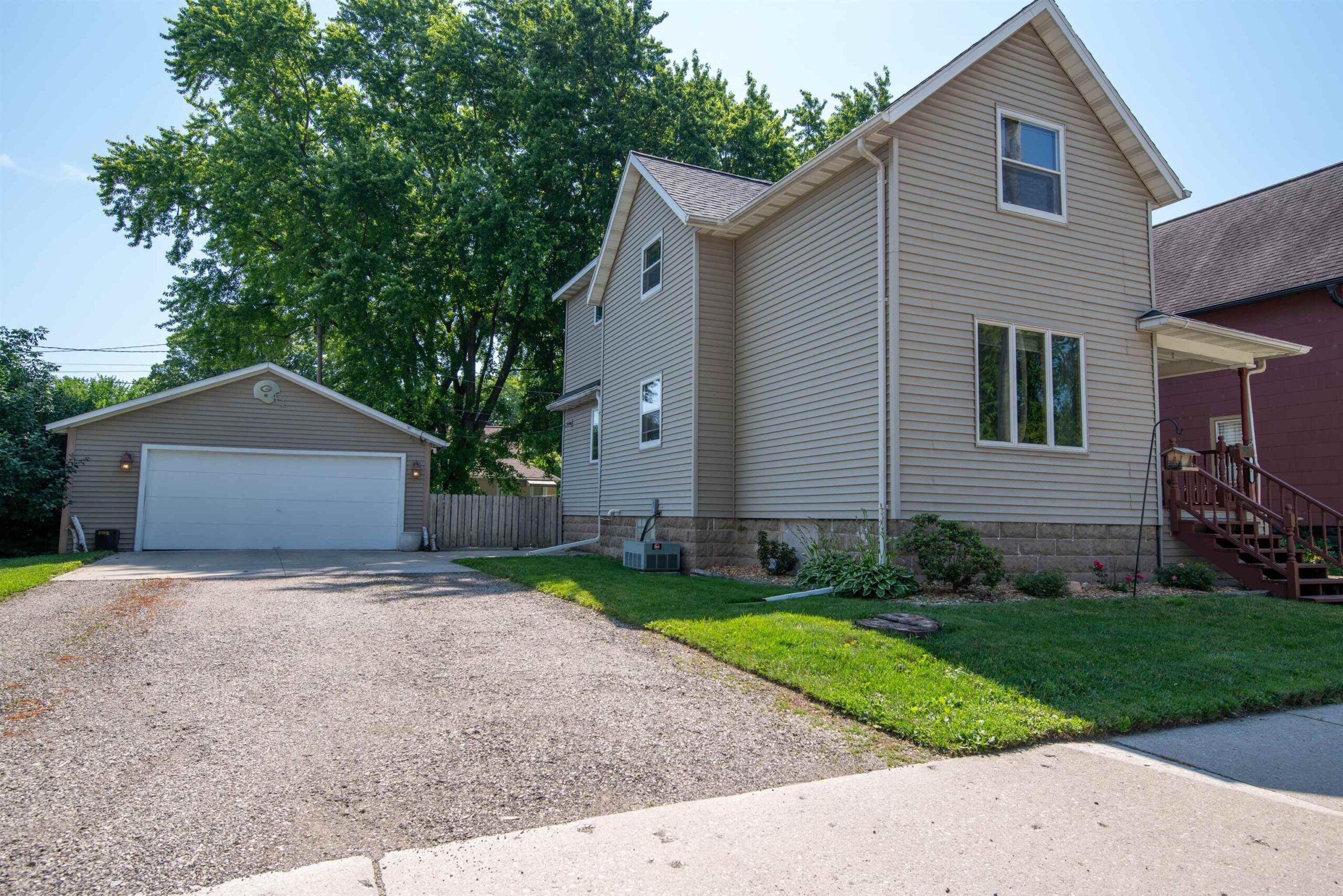 27 N HICKORY Street property preview photograph