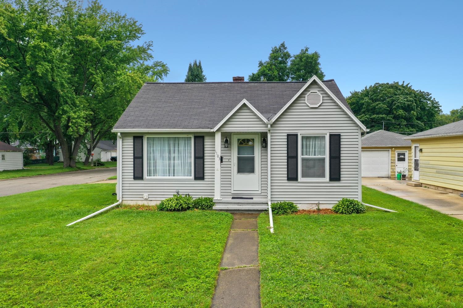 1103 NEVILLE Avenue property preview photograph