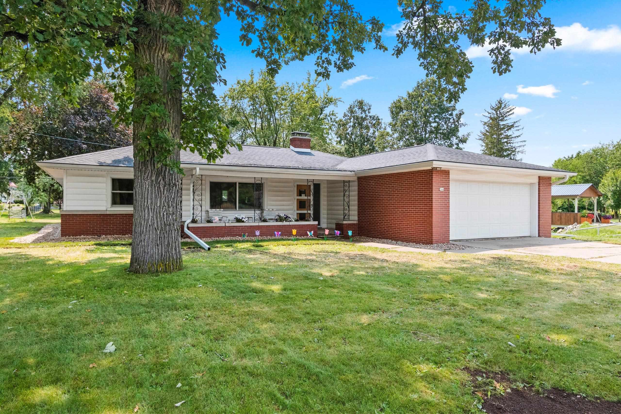 244 E PULASKI Street property preview photograph