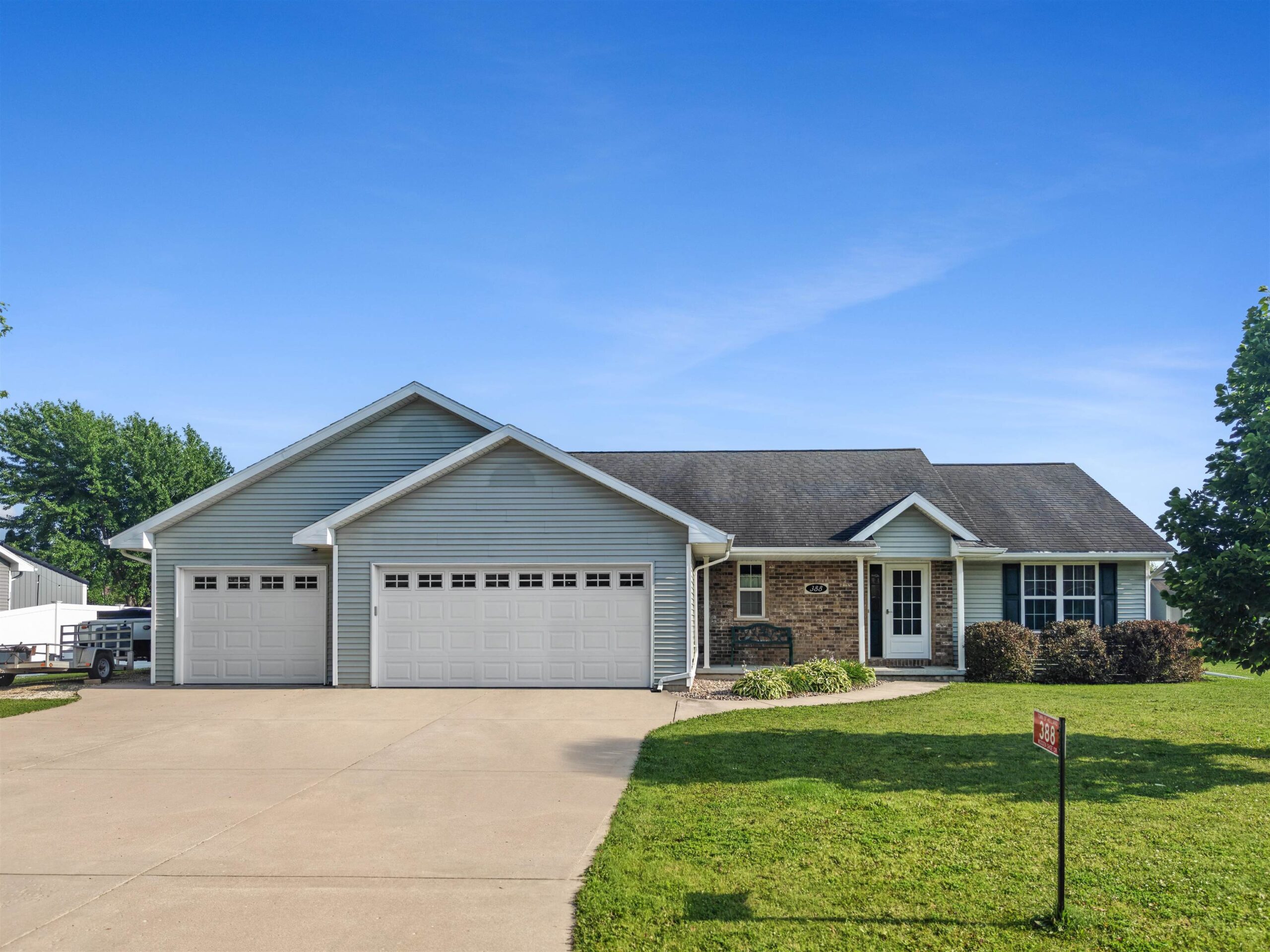 388 WOODEN SHOE Circle property preview photograph