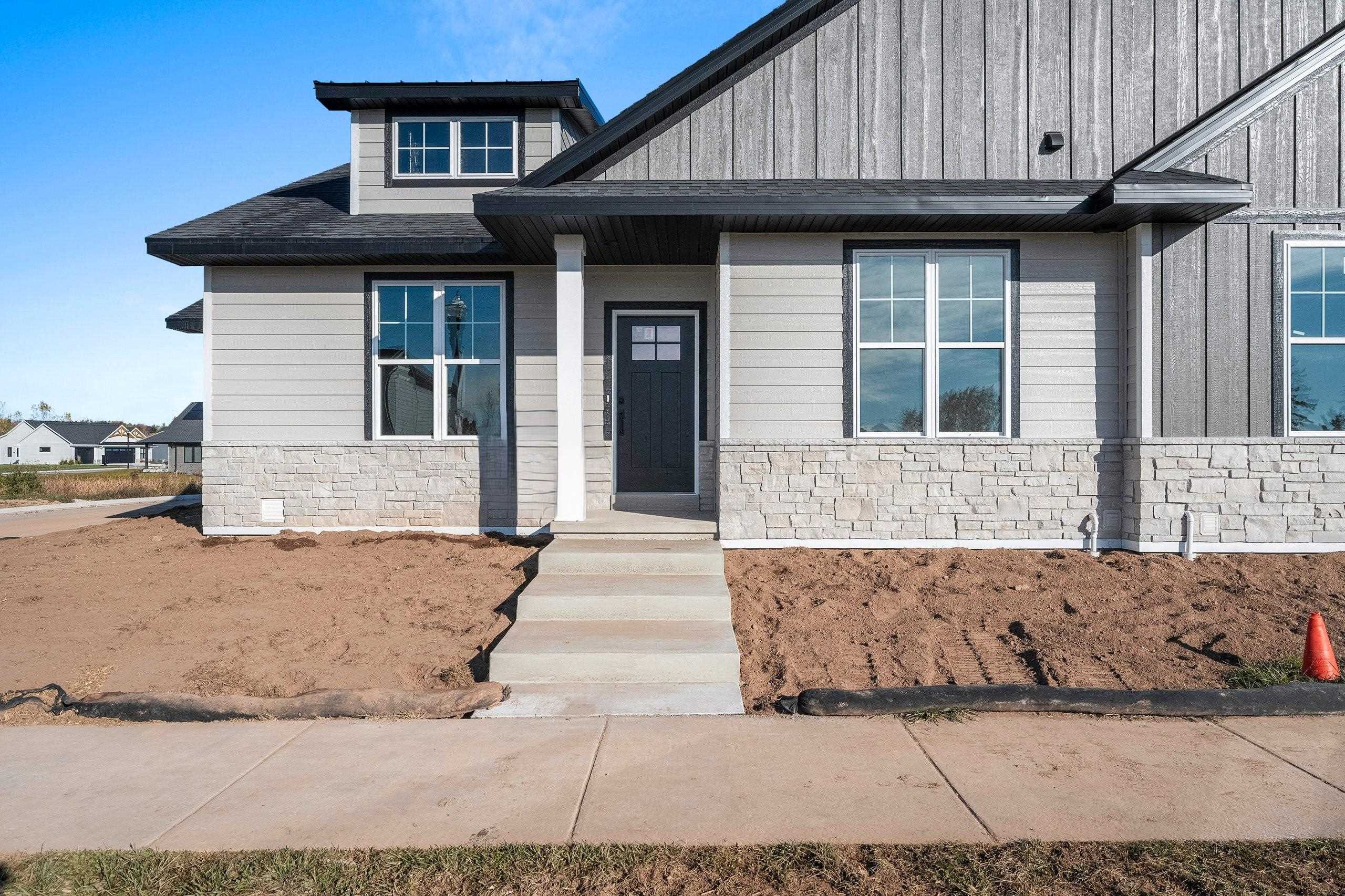 2874 HOWARD Commons property preview photograph