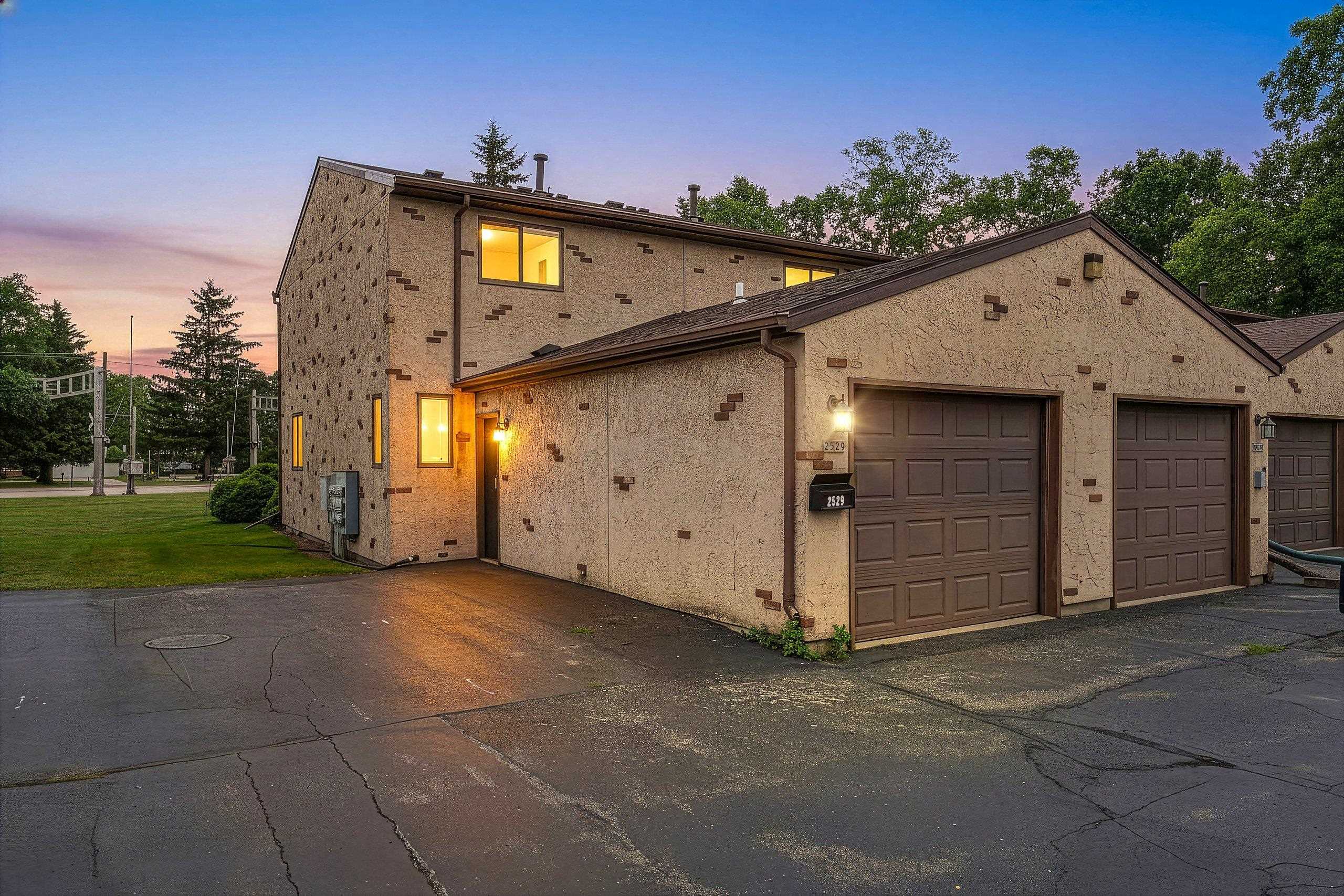 2529 FOND DU LAC Road property preview photograph
