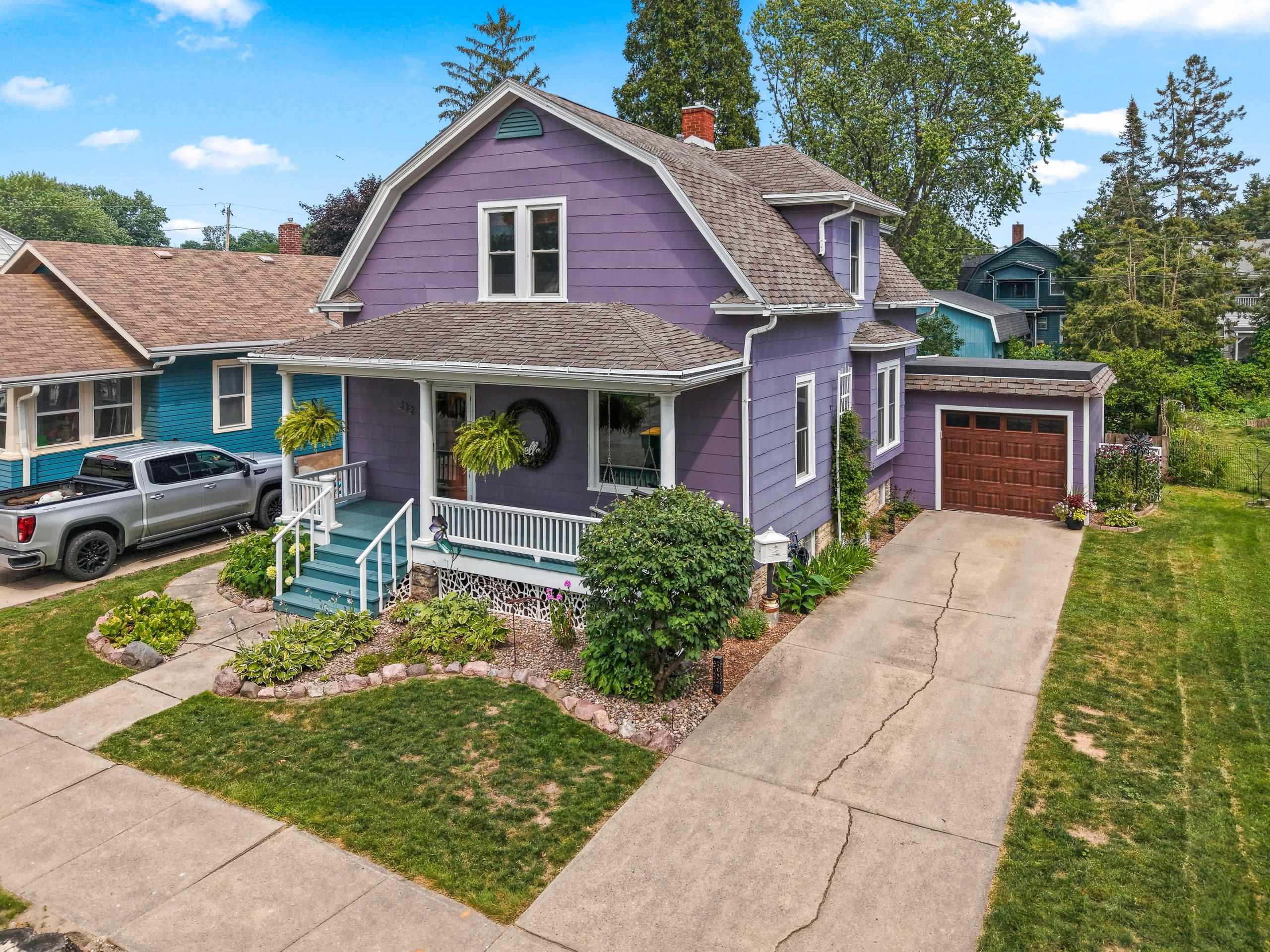 232 OXFORD Avenue property preview photograph