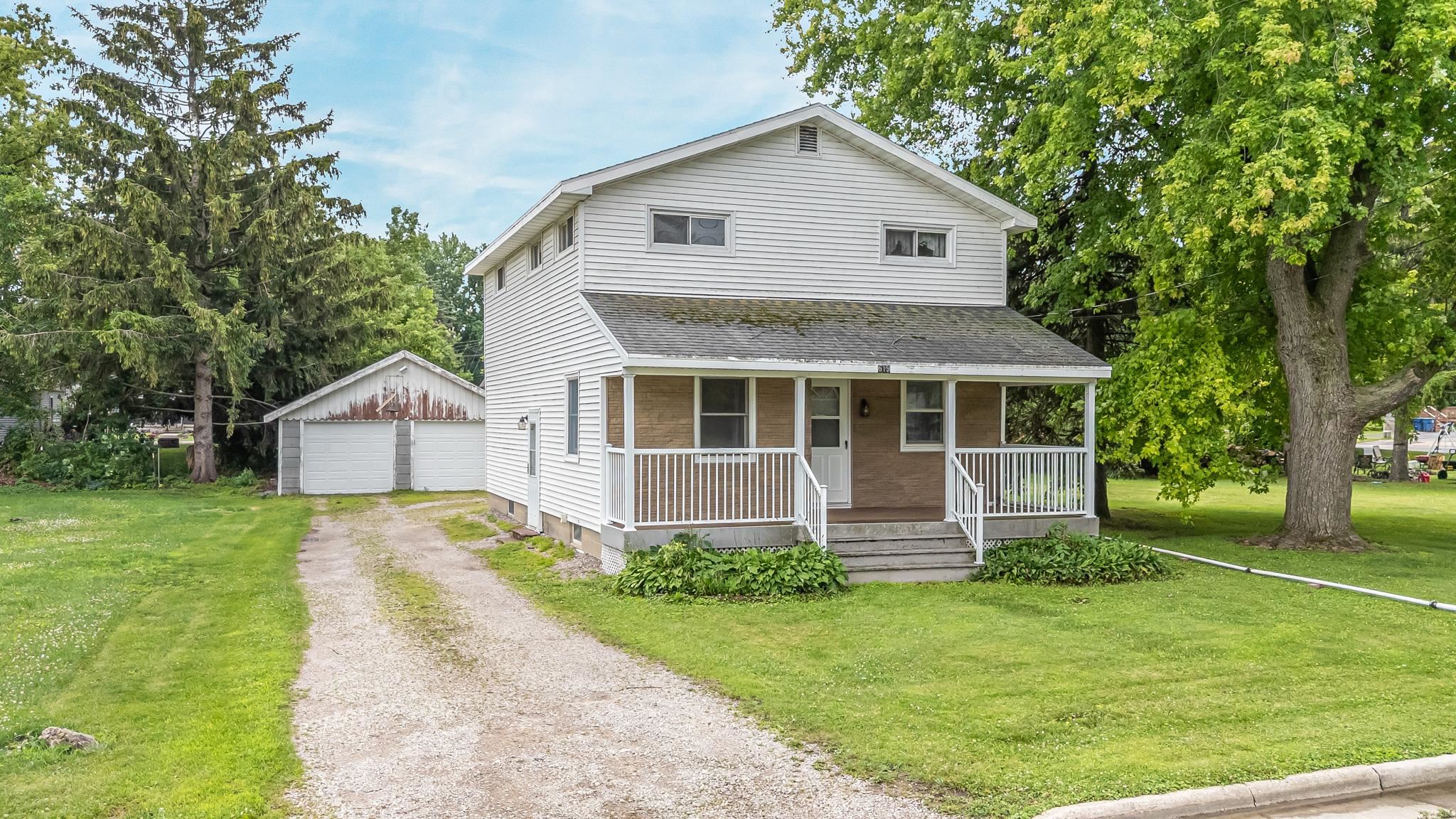 619 RIVERVIEW Drive property preview photograph