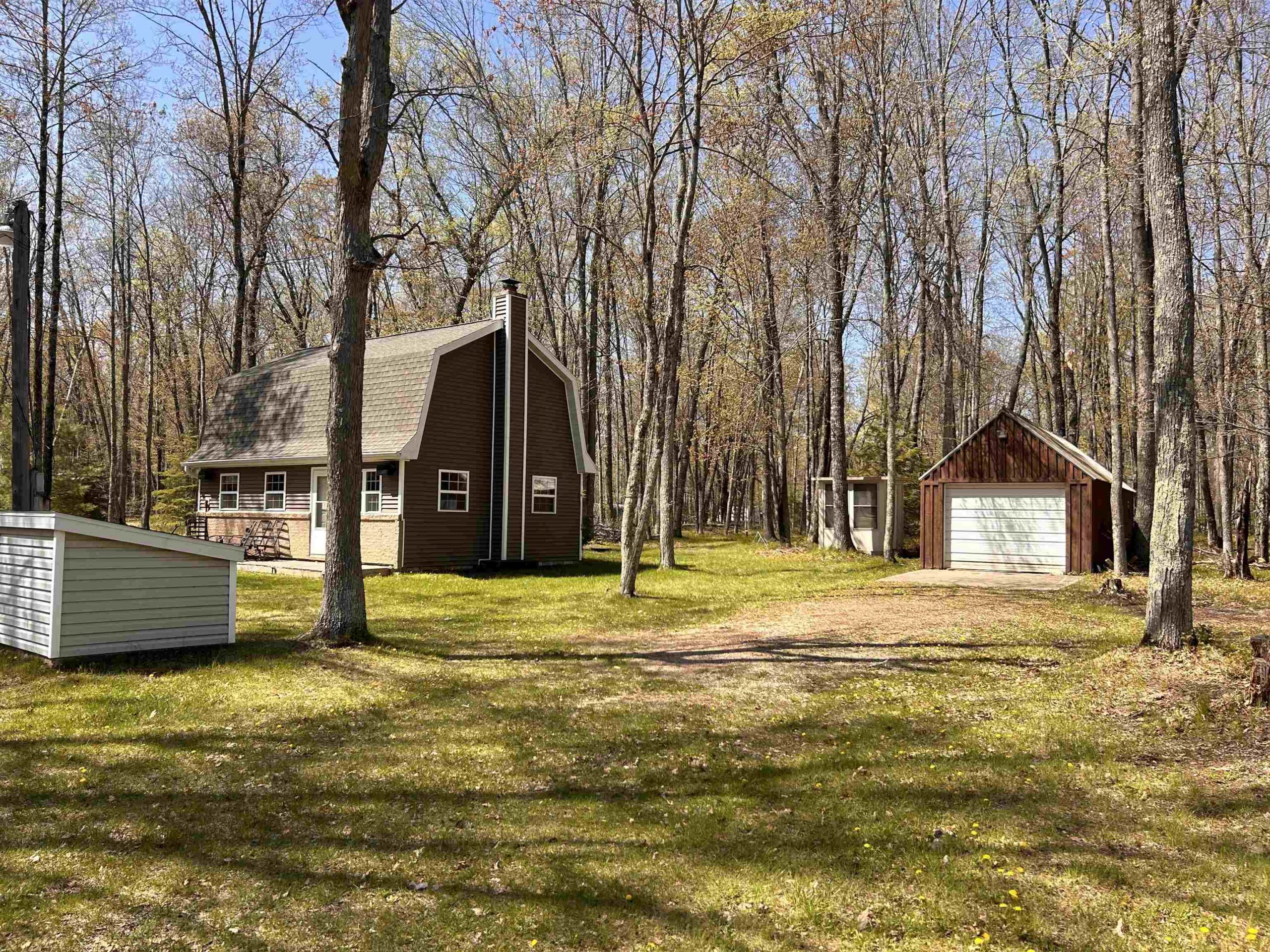 W12330 E BEDORA Court property preview photograph