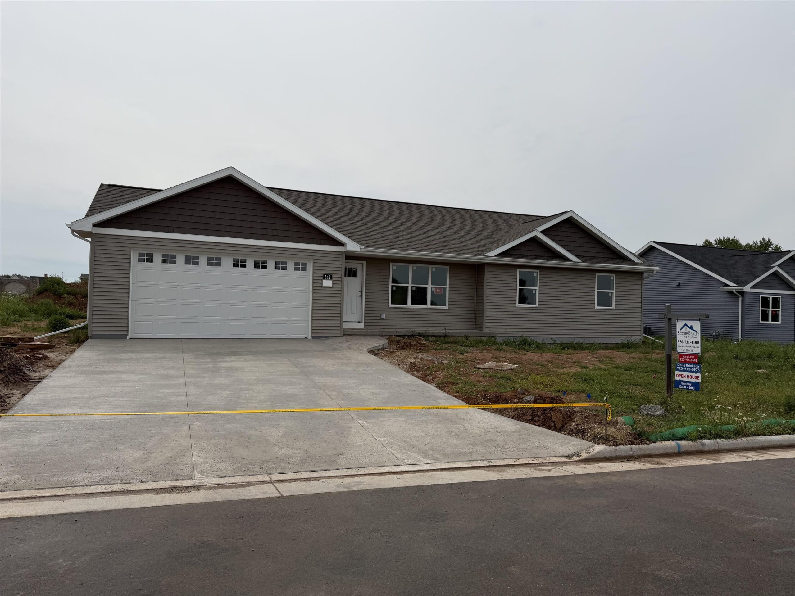 542 RIVERVIEW Drive property preview photograph