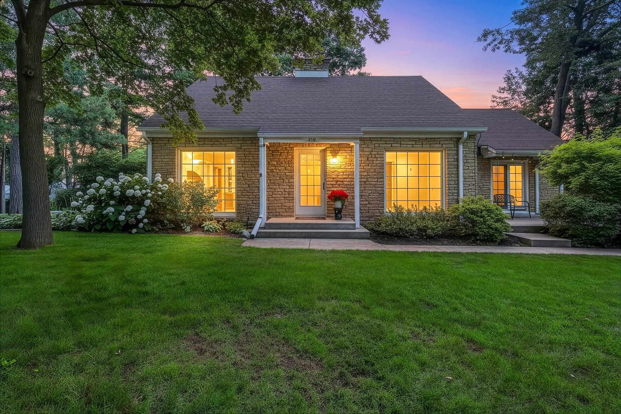 310 S BARTLETT Street property preview photograph