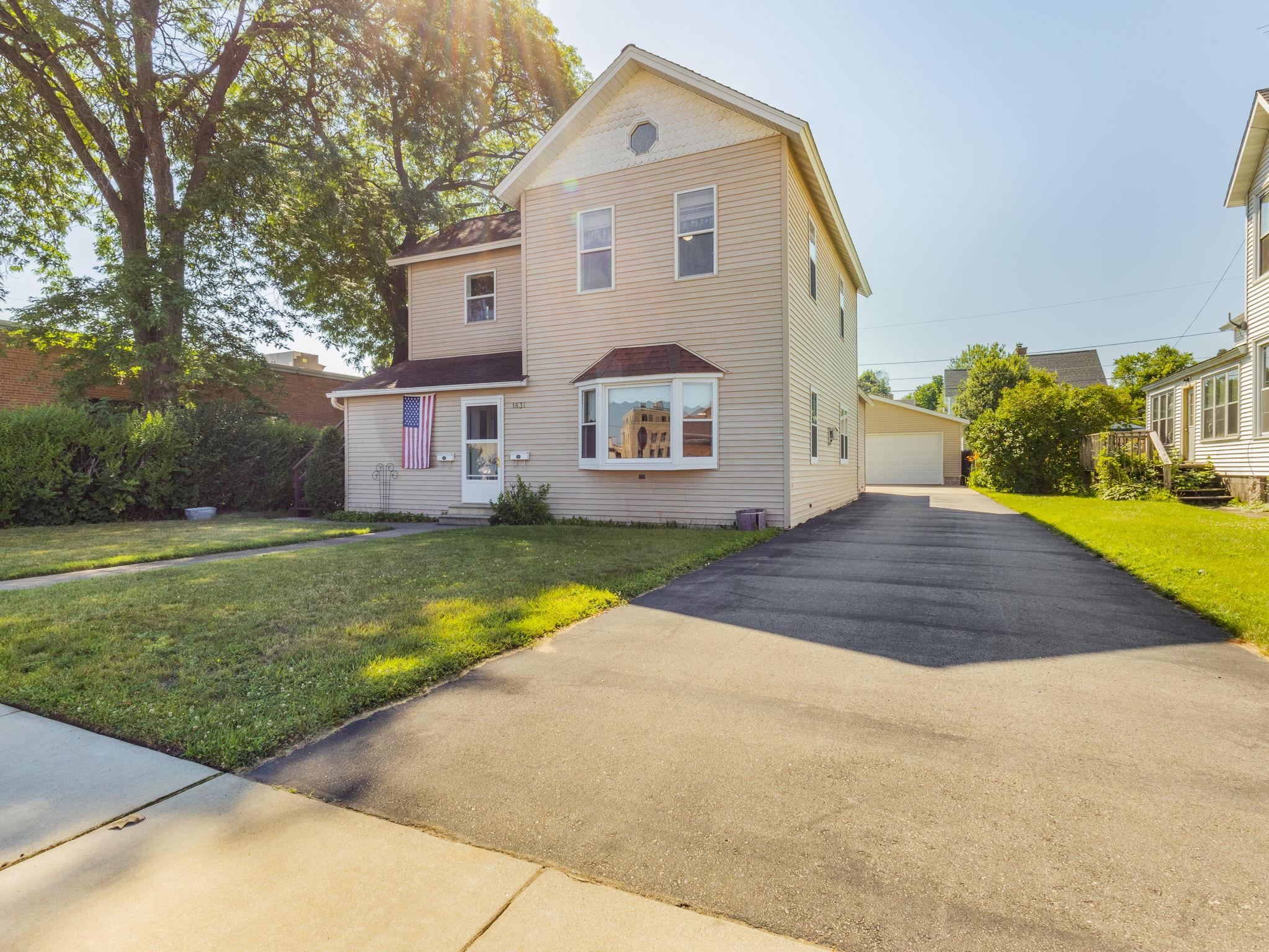 1831 DUNLAP Avenue property preview photograph