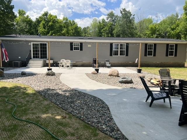 17560 BASS POINT Lane property preview photograph