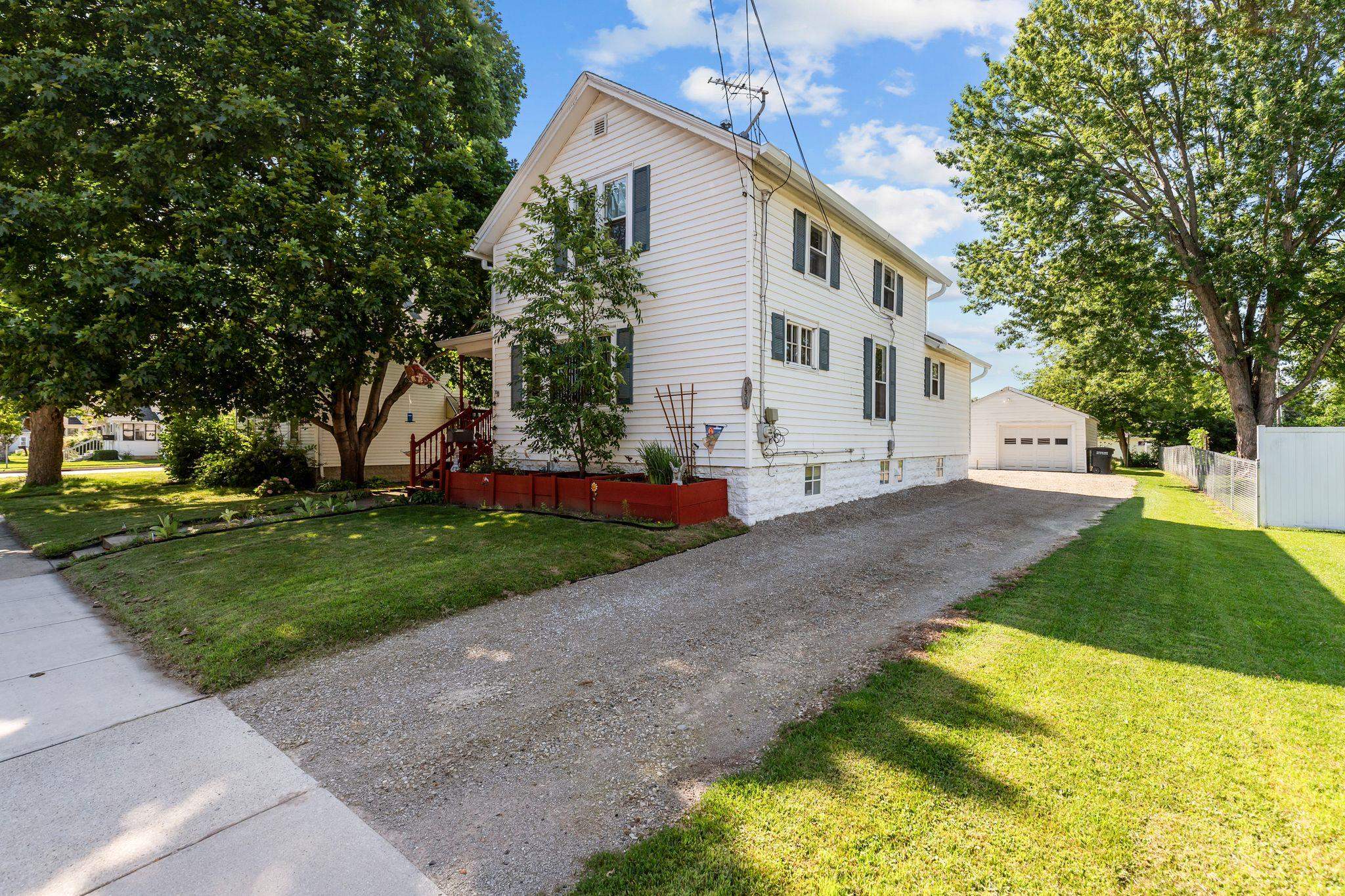 1309 WITZEL Avenue property preview photograph