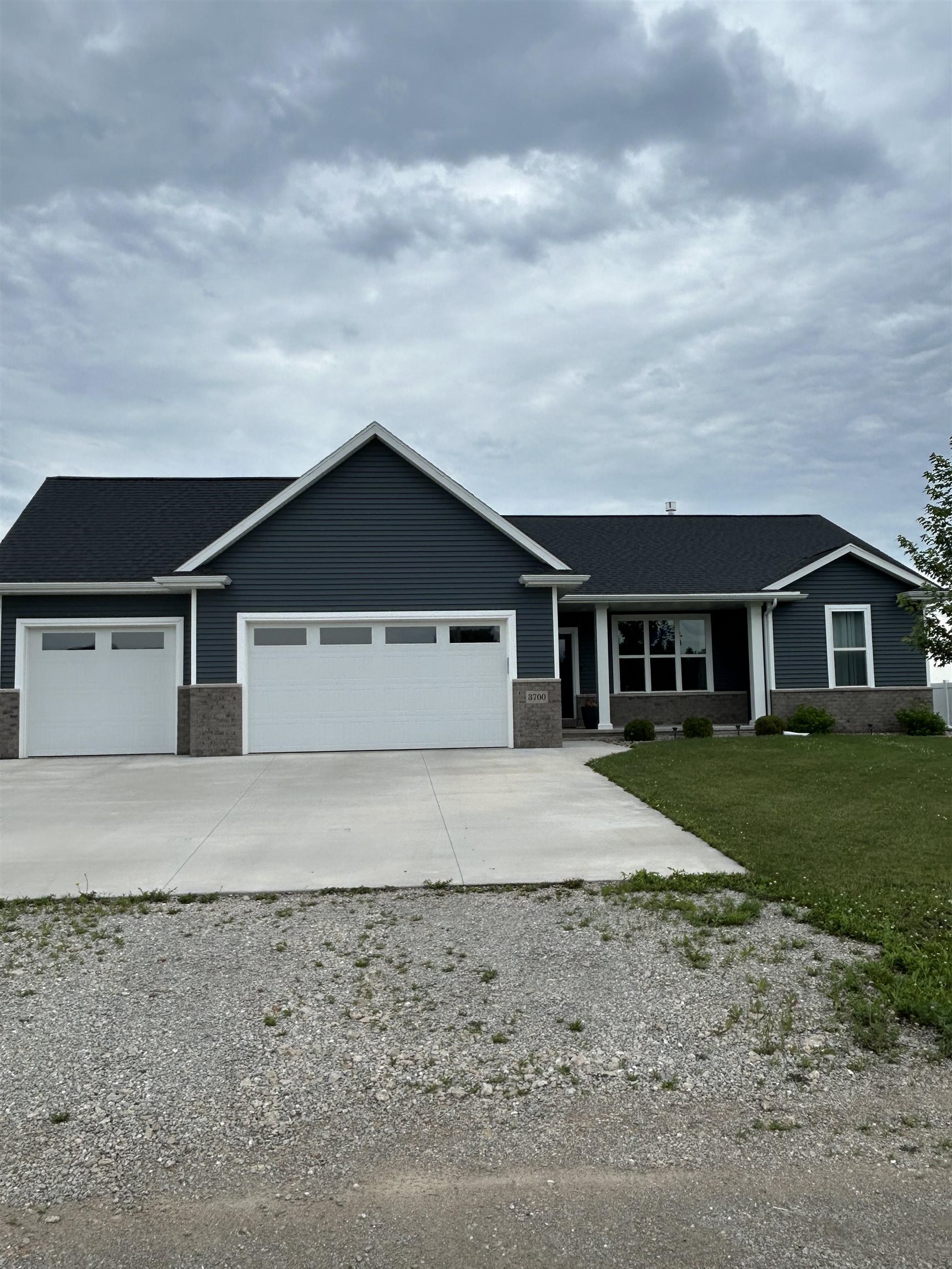 3700 RIDGECREST Lane property preview photograph