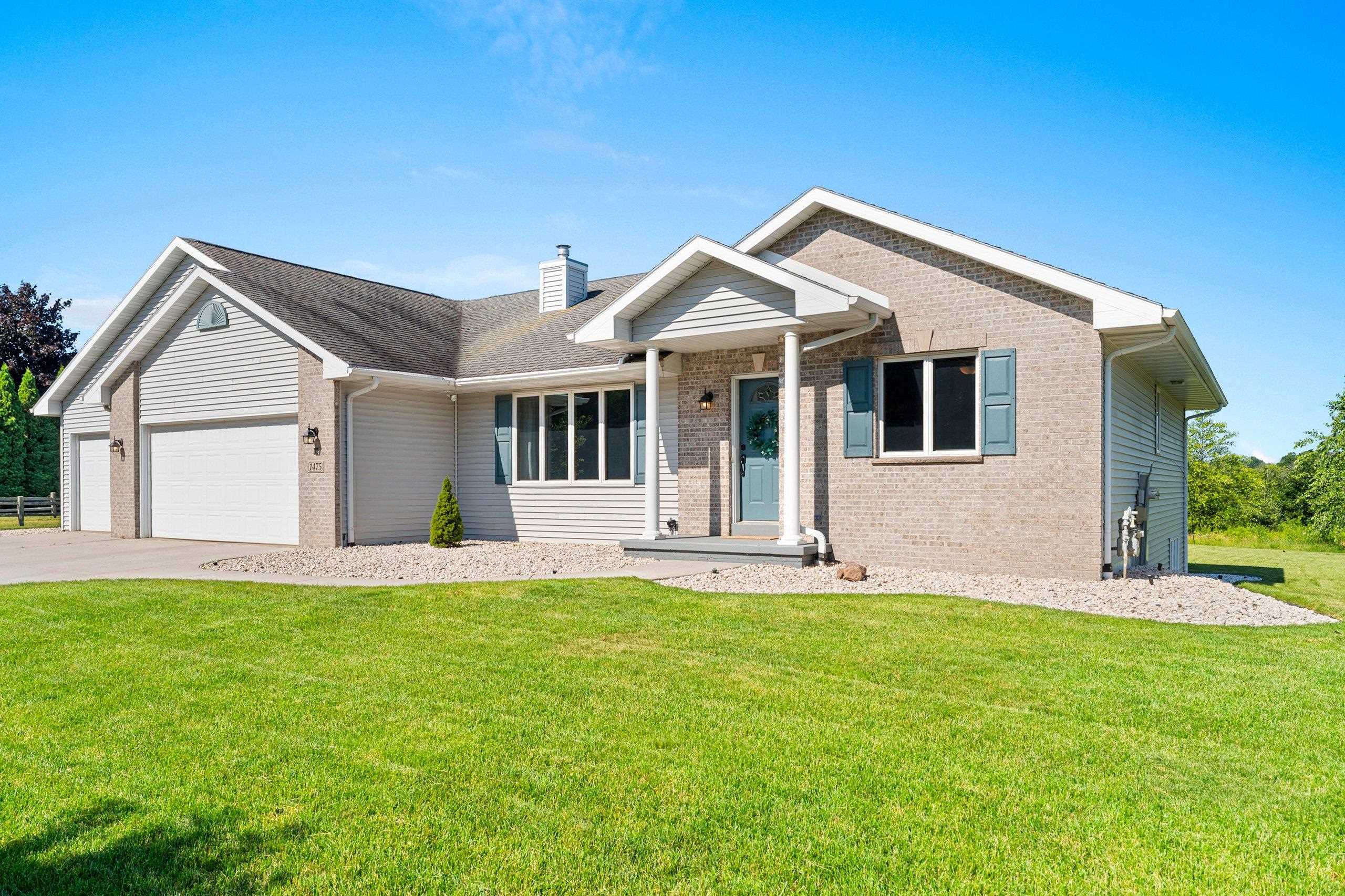 1475 BUCKYS Run property preview photograph