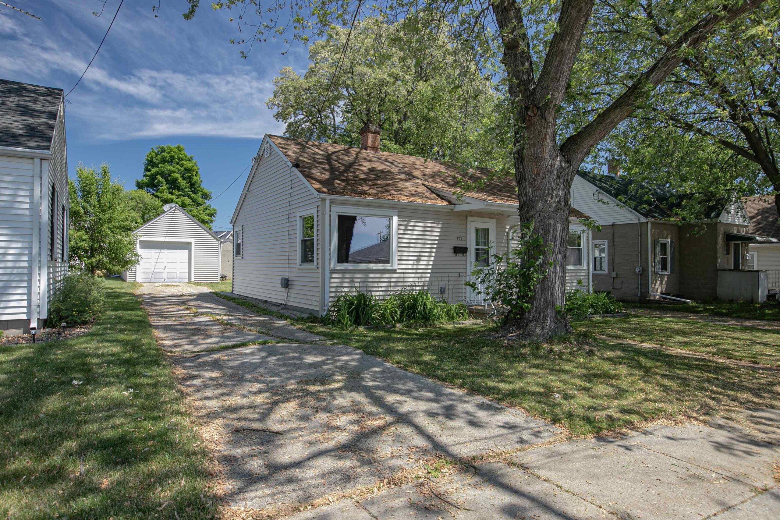 722 ROOSEVELT Street property preview photograph