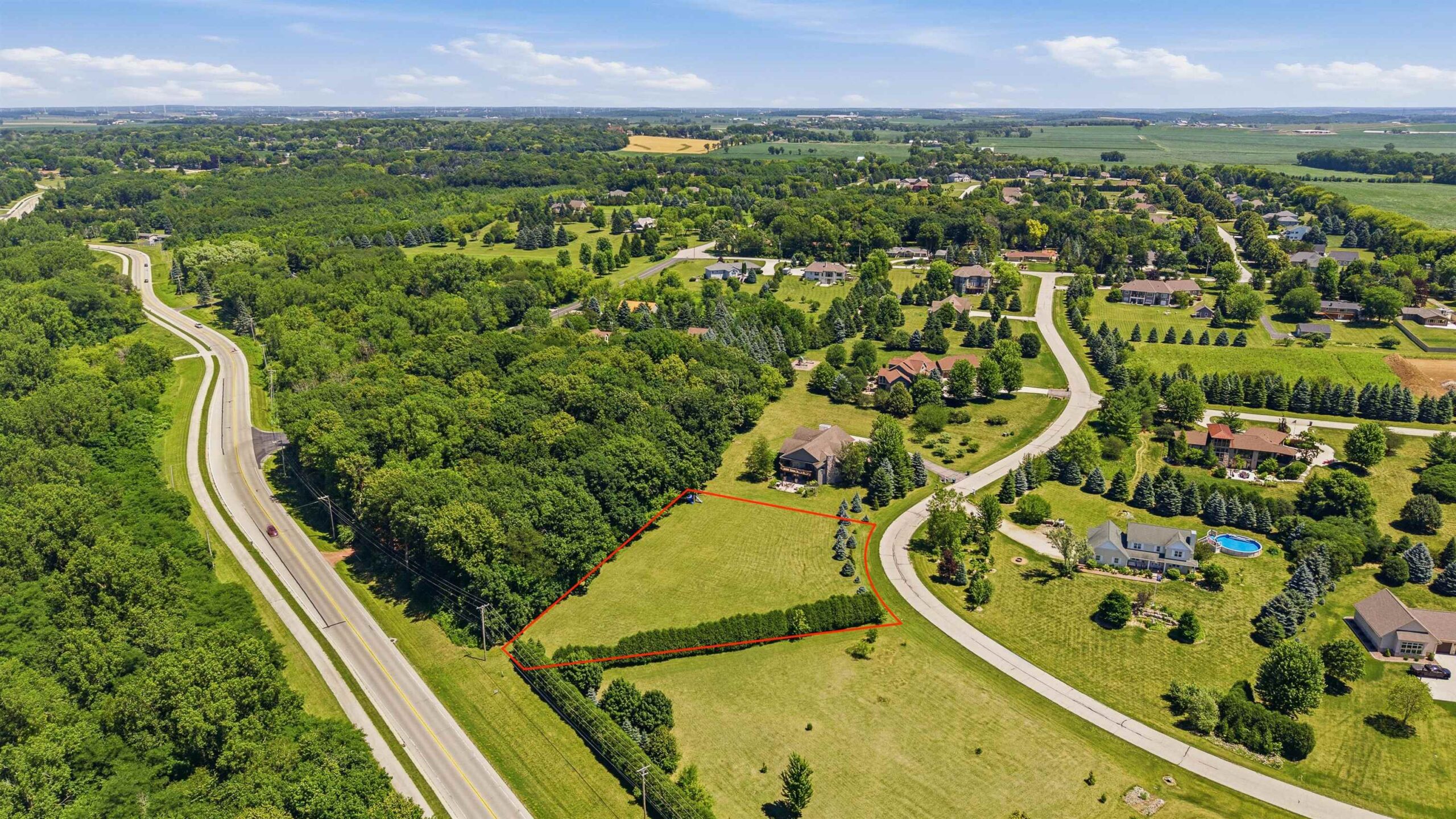 JENNIE LEE Court property preview photograph