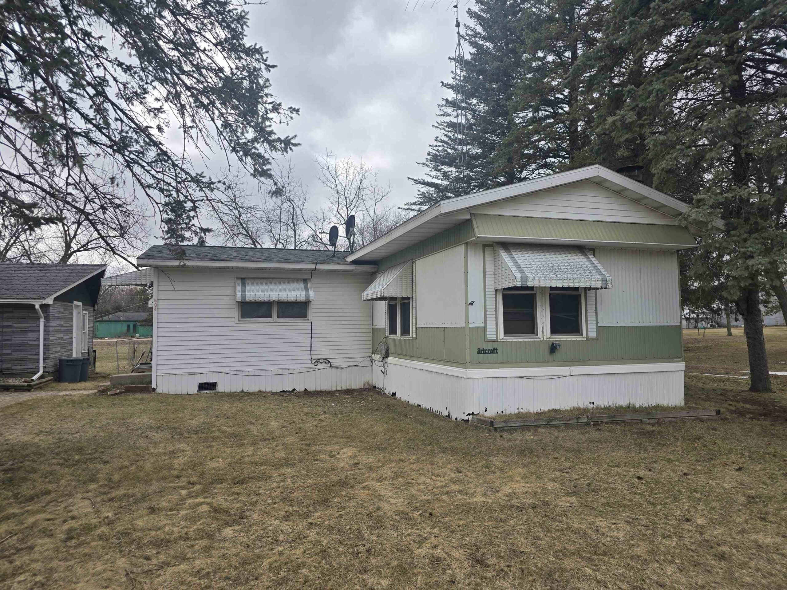 504 2ND Street property preview photograph