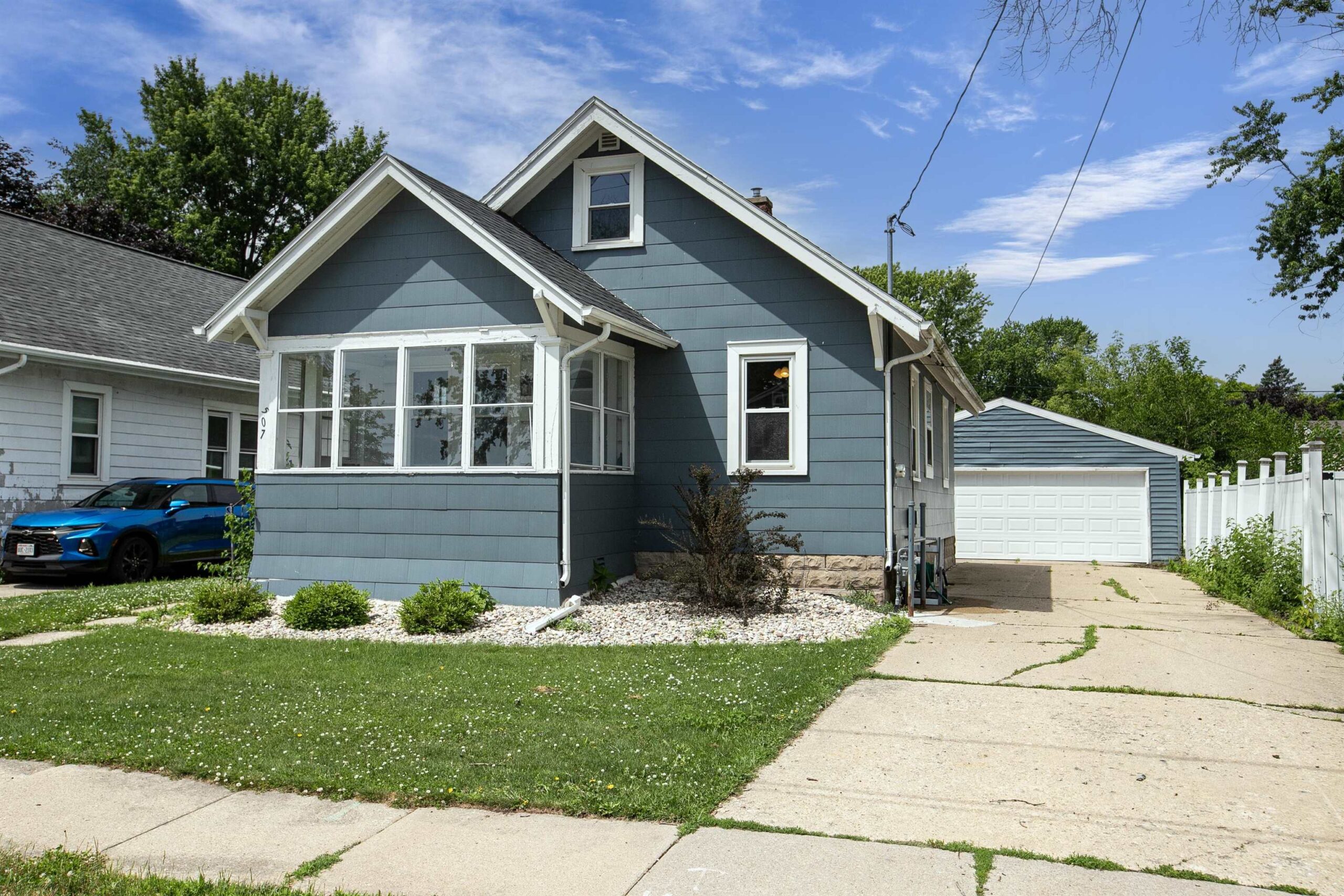 507 ELM Street property preview photograph