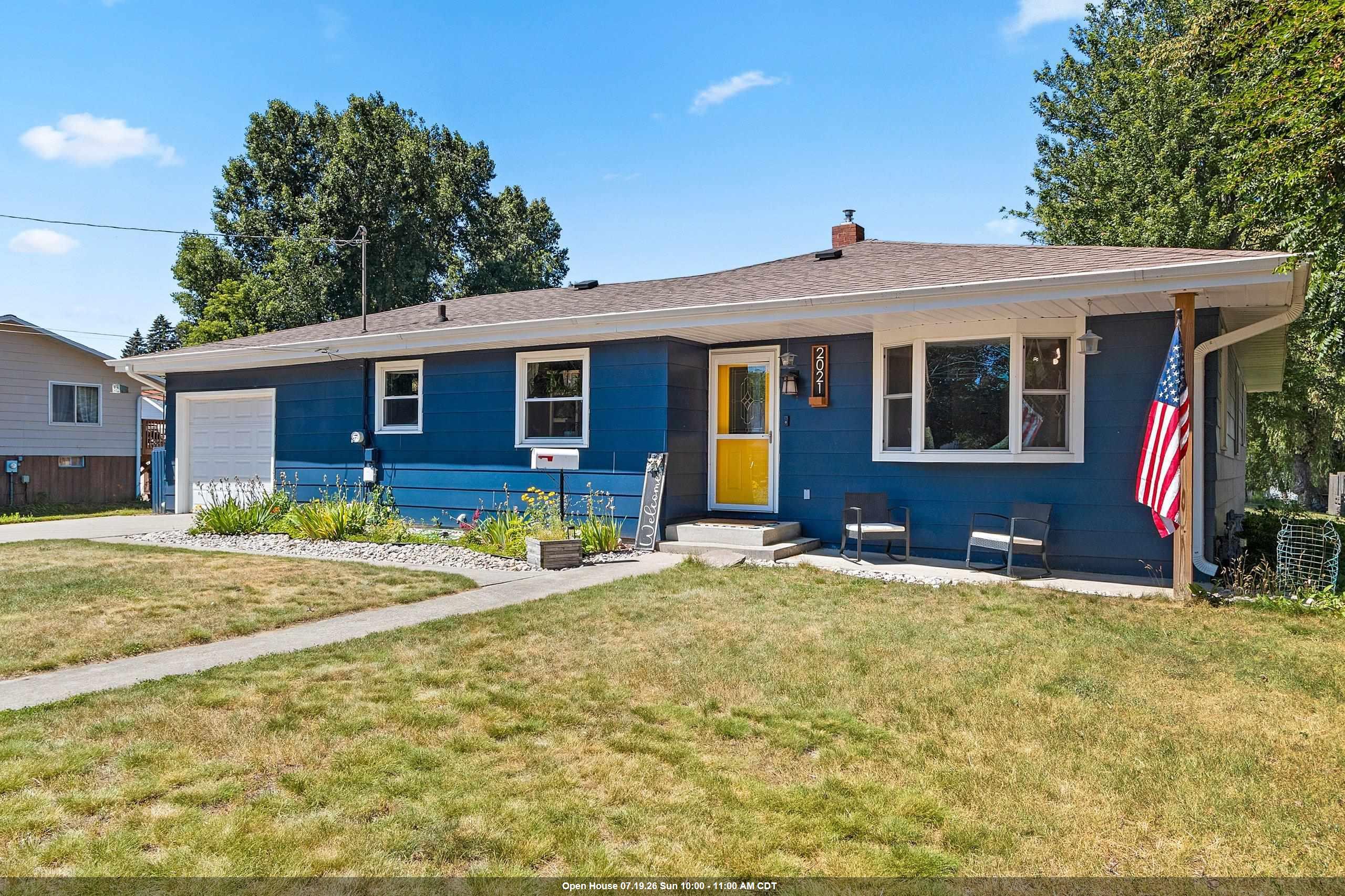 2021 9TH Street property preview photograph