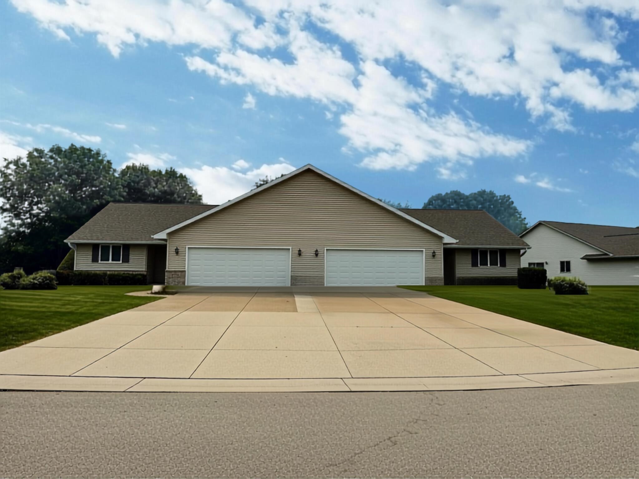 W3181 WESTOWNE Court property preview photograph