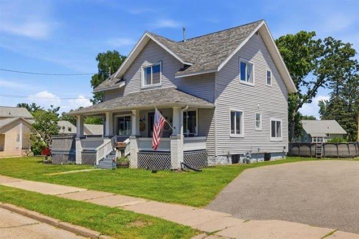 427 5TH Street property preview photograph