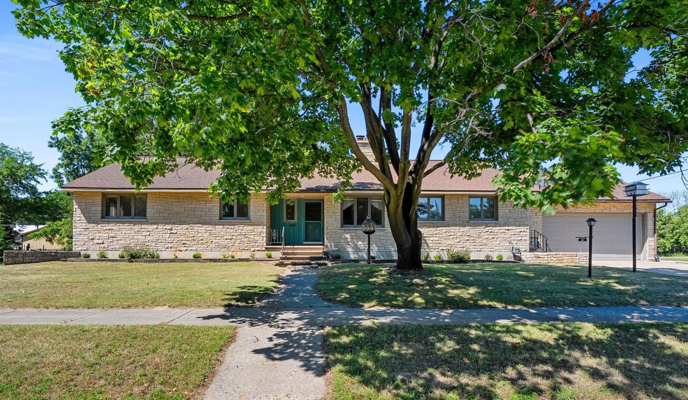 357 JEFFERSON Street property preview photograph