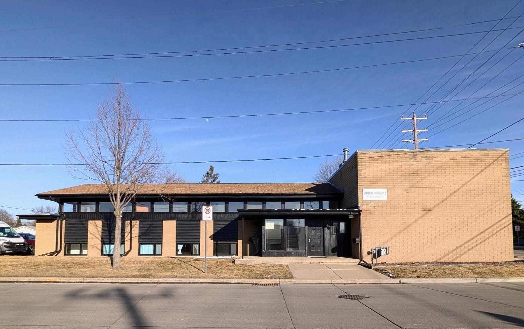 400 S LINWOOD Avenue property preview photograph