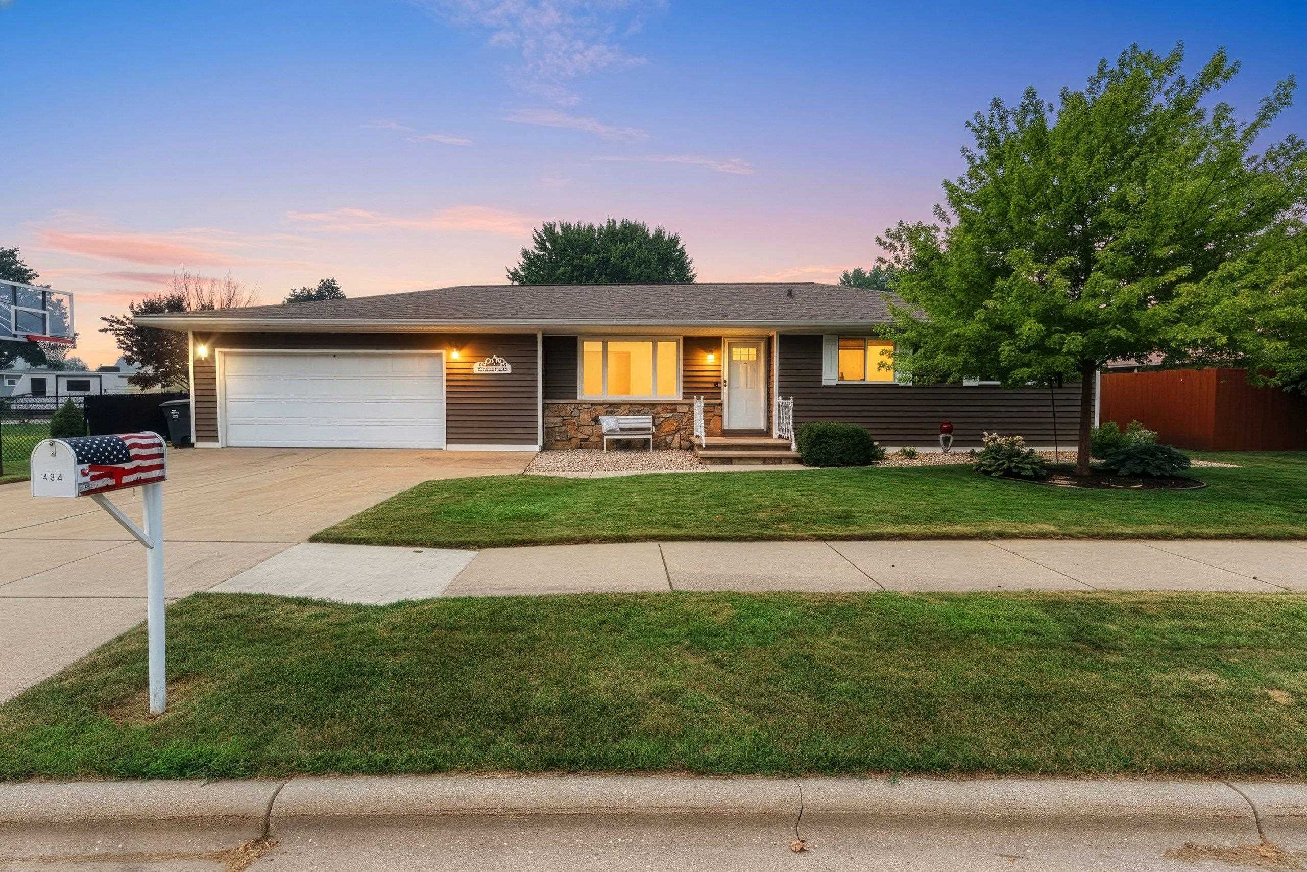 424 ORCHARD Lane property preview photograph