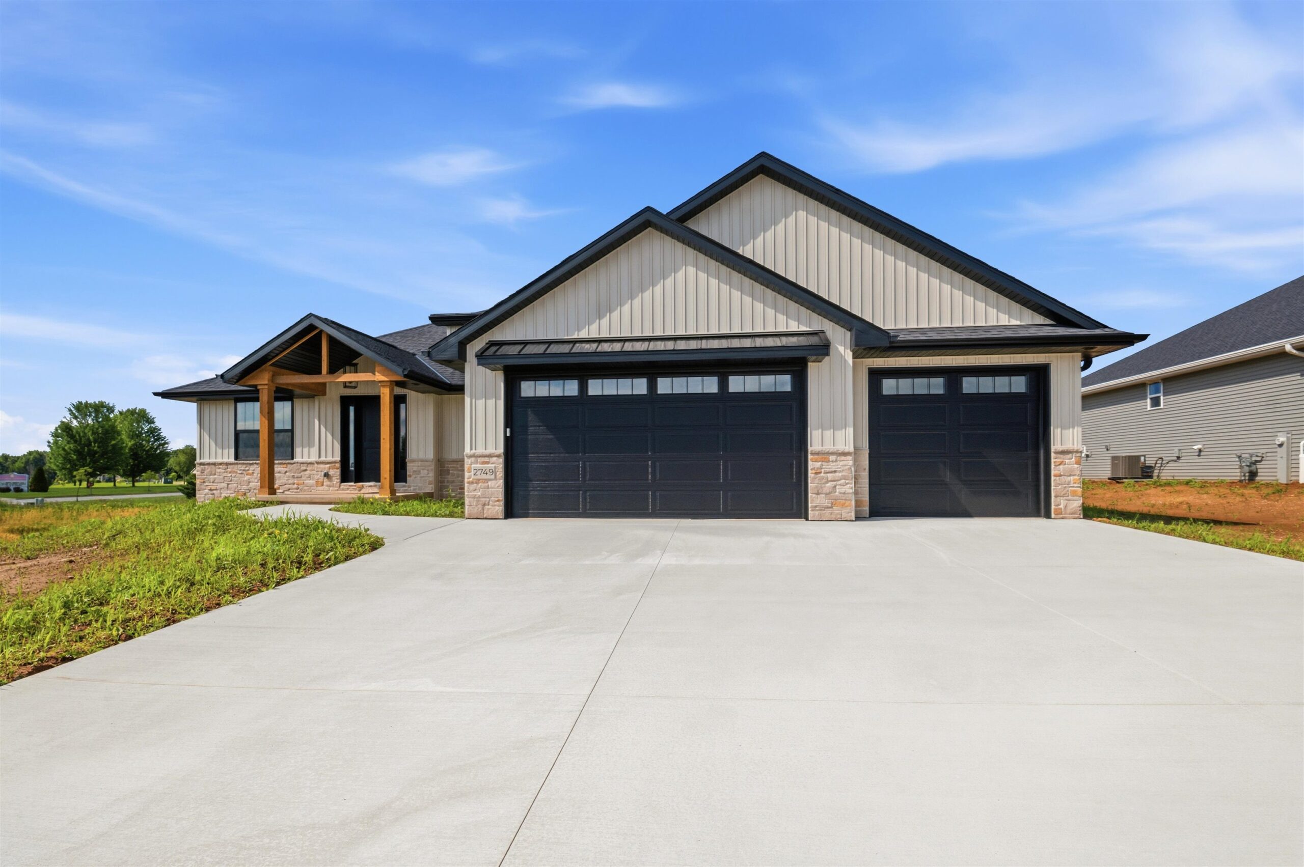 2749 STELOR Drive property preview photograph