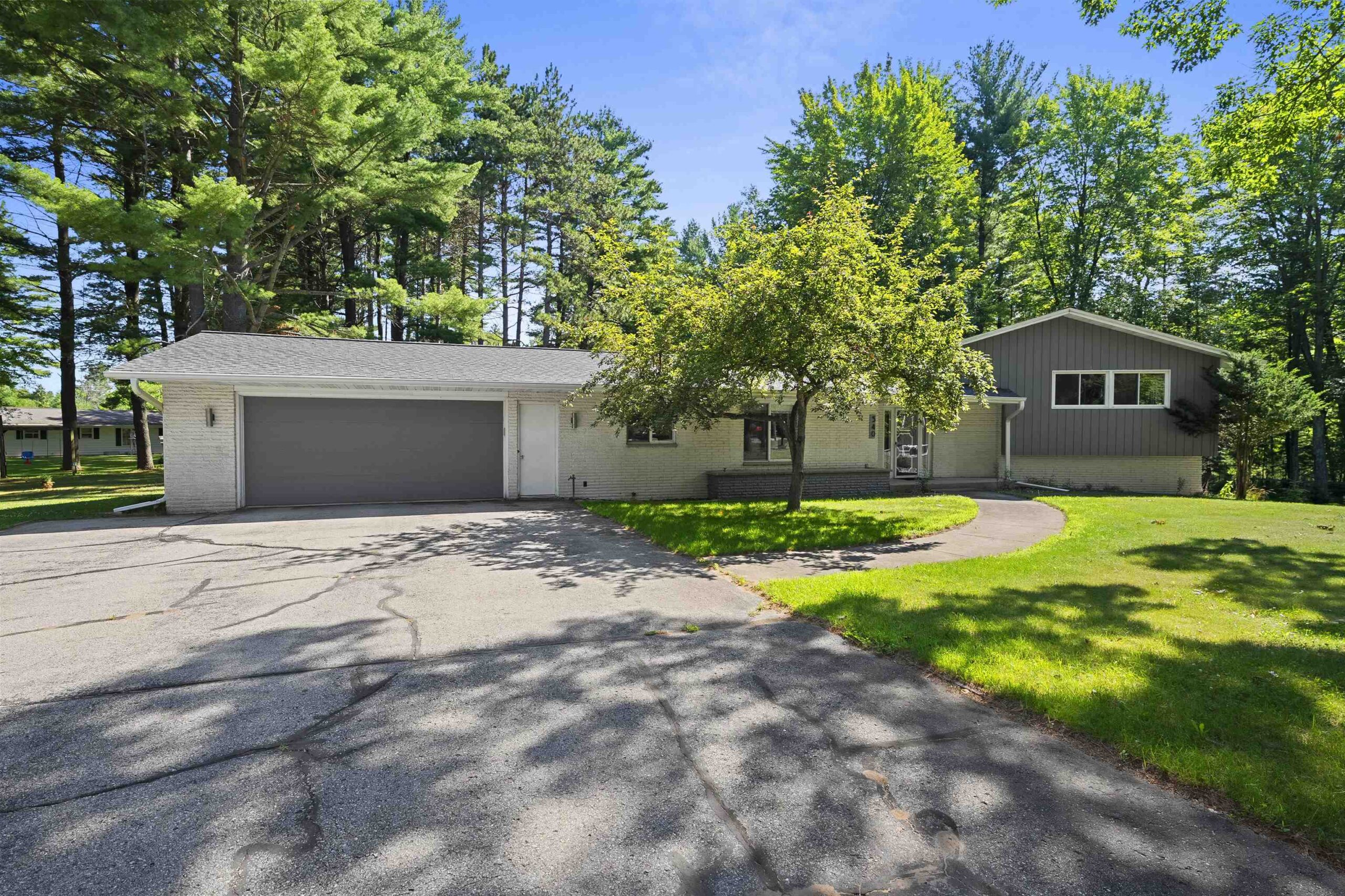540 JACKSON Court property preview photograph