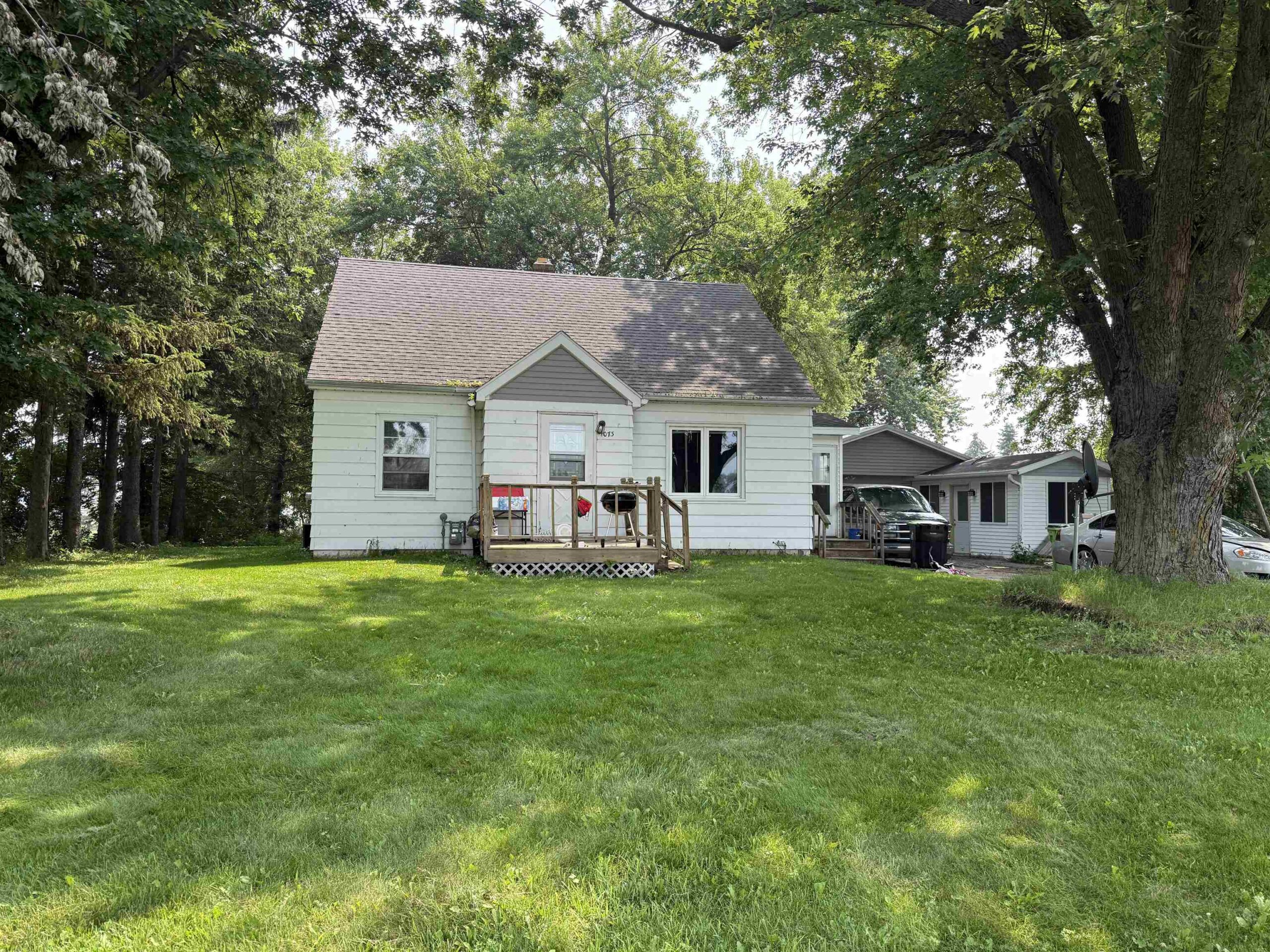 1073 PHILLIPS Road property preview photograph