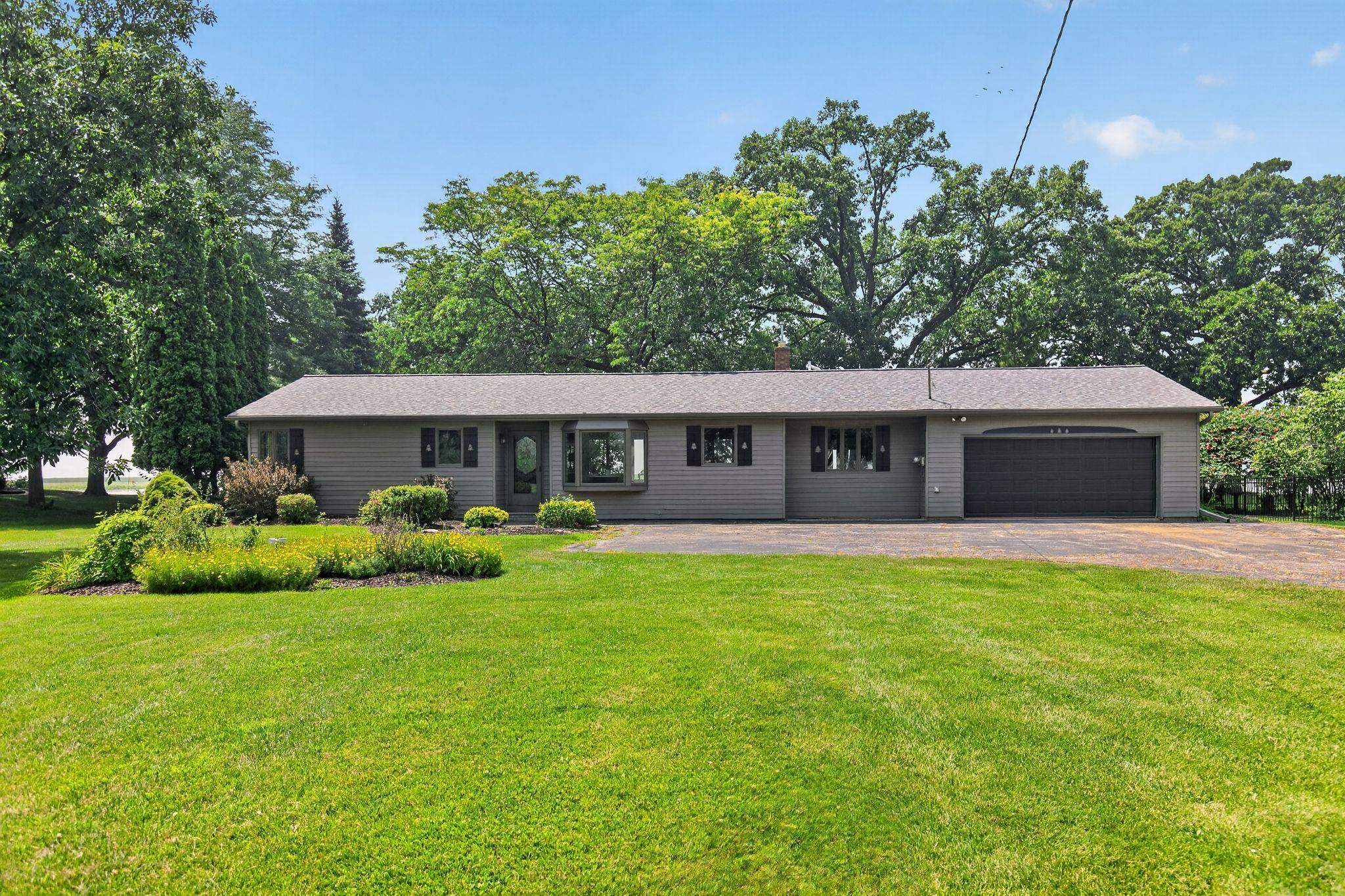 2507 EDGEWOOD Lane property preview photograph