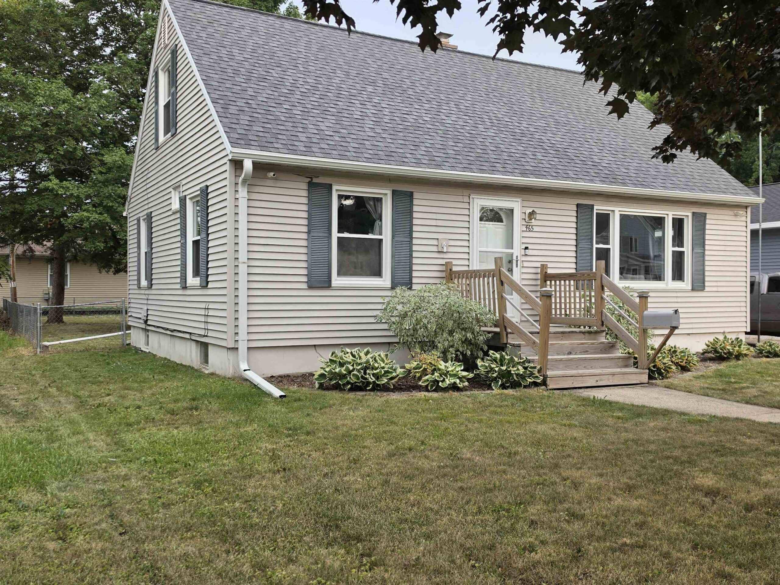465 WALKER Street property preview photograph
