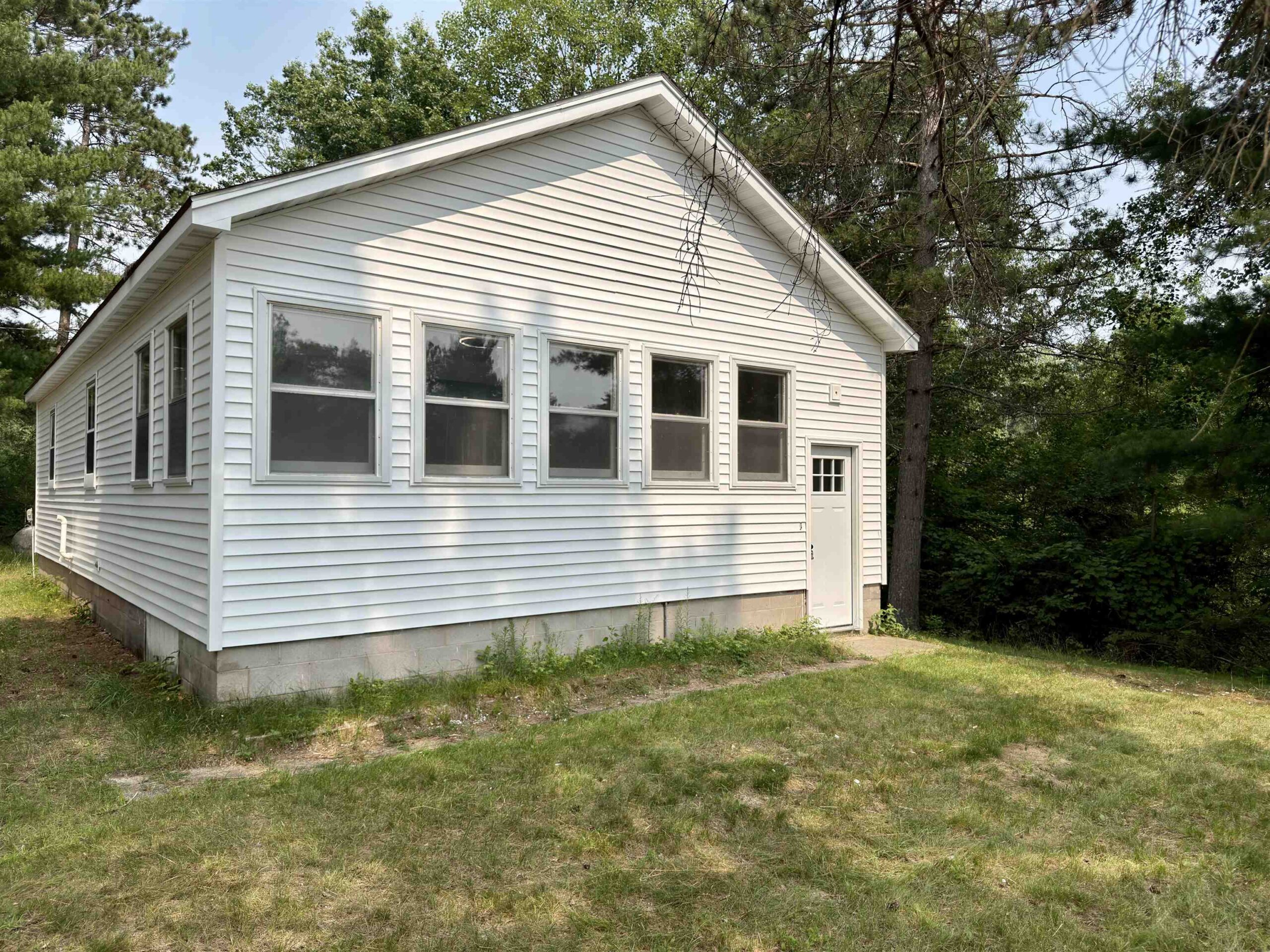 N10060 PARKWAY Road property preview photograph