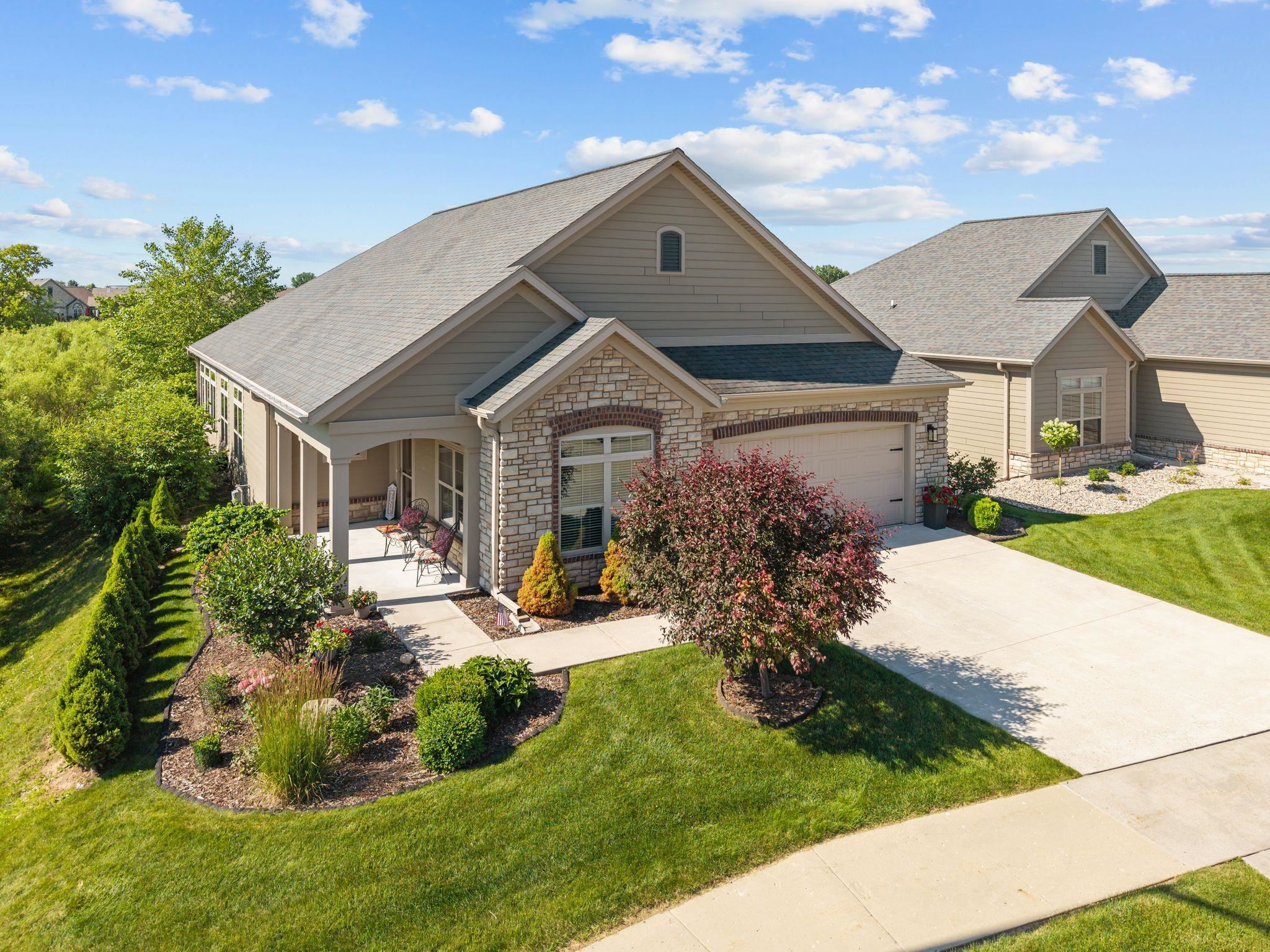 2379 E GLENHURST Lane property preview photograph