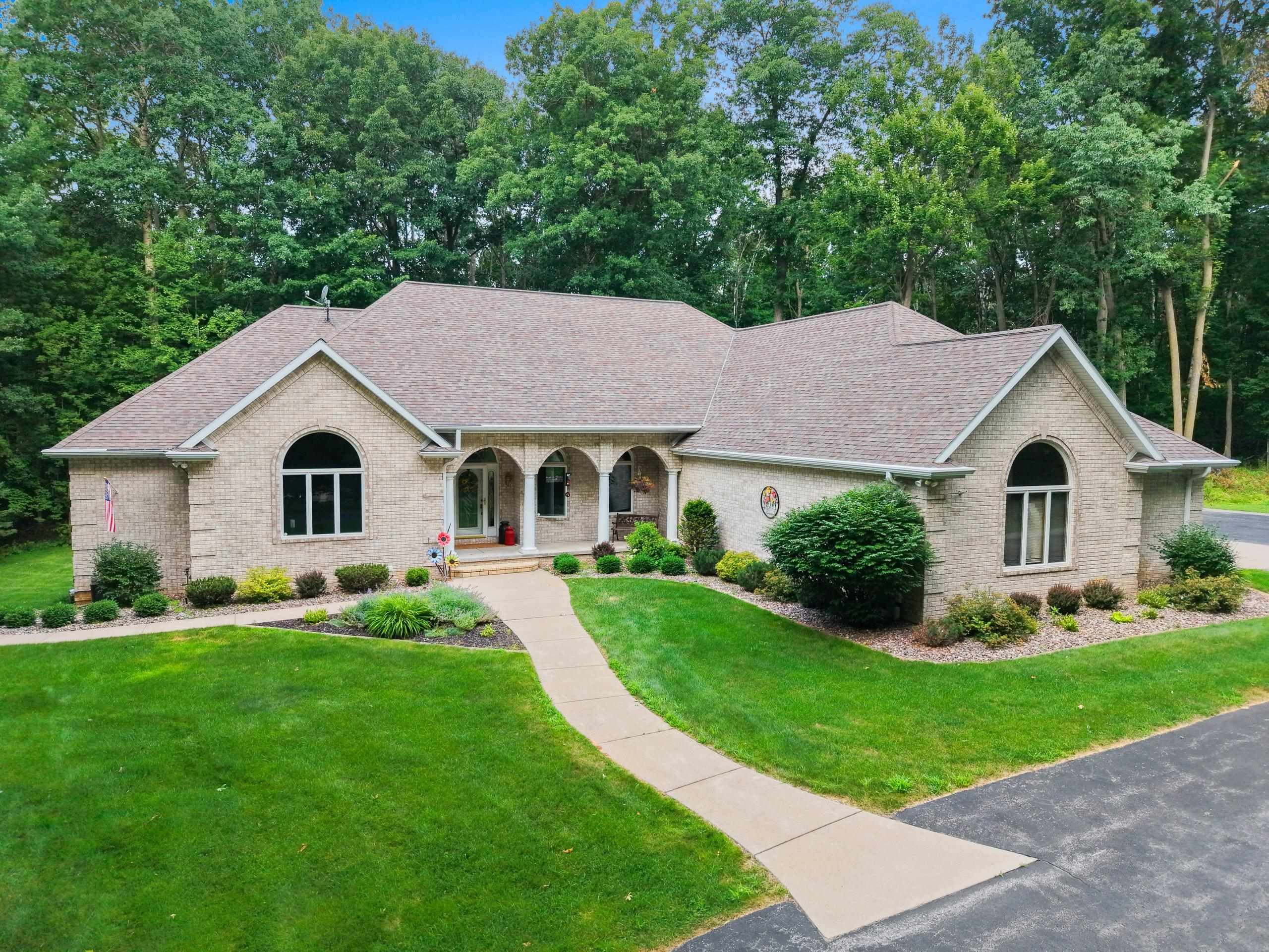 696 SPRING BROOK Drive property preview photograph