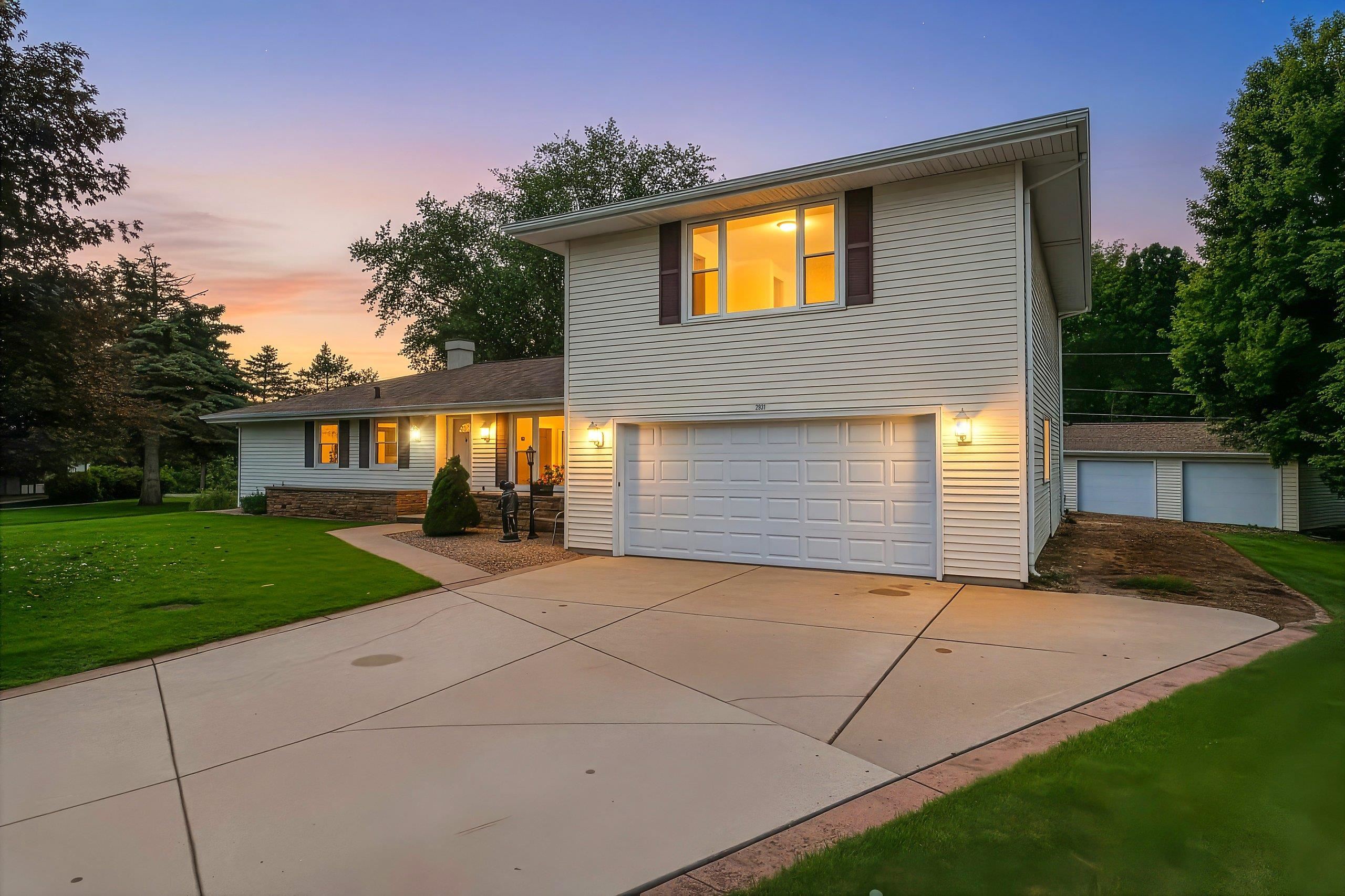 2931 BROOKVIEW Drive property preview photograph