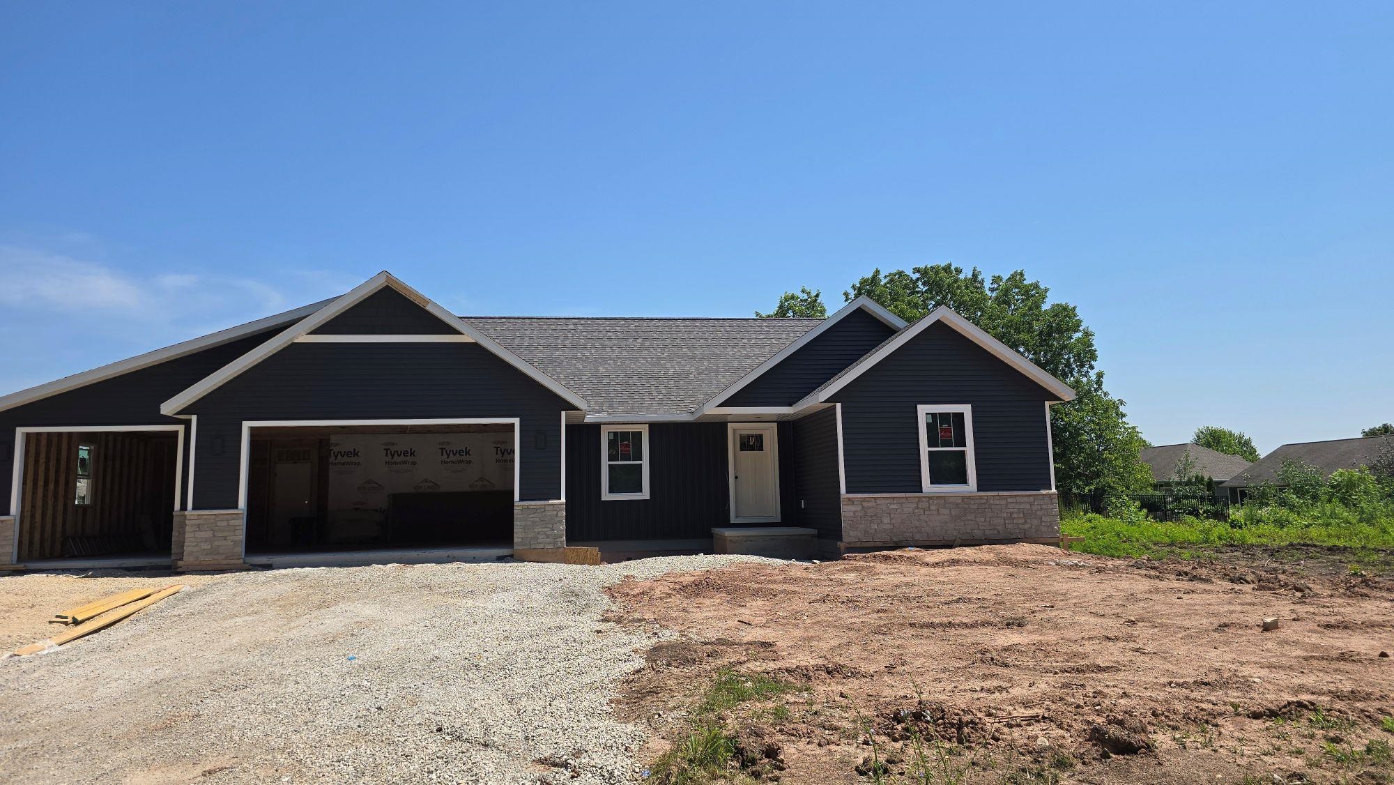 1005 LOTUS Trail property preview photograph