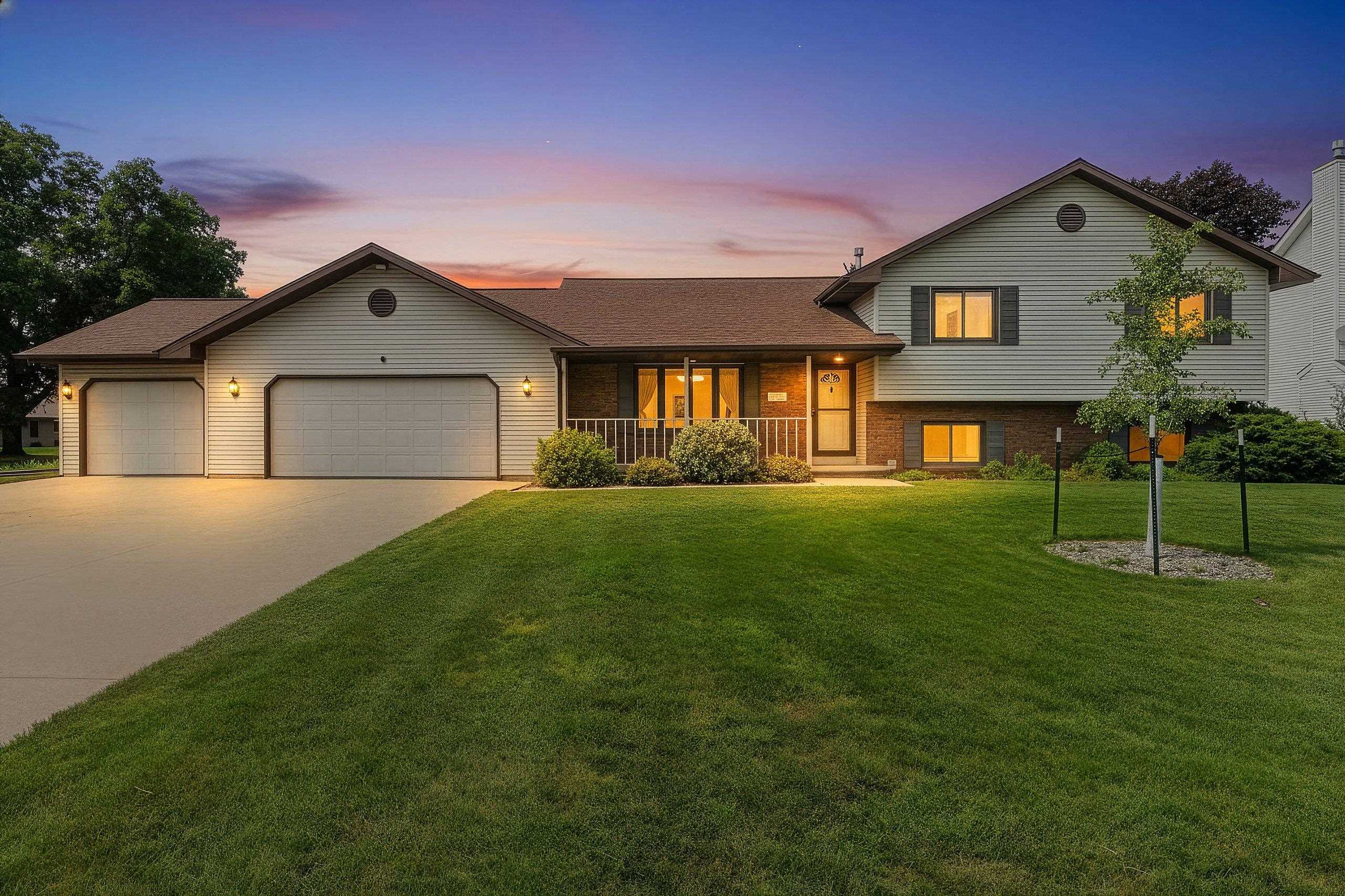 1320 ORCHARD Court property preview photograph
