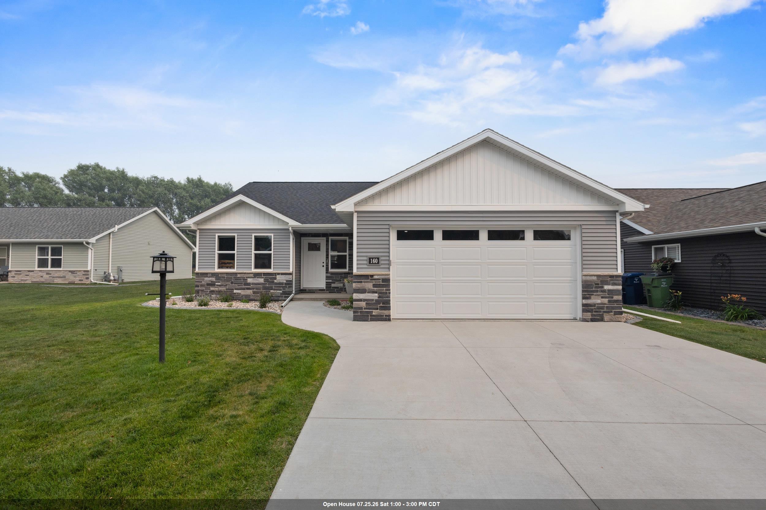 160 GOLF COURSE Drive property preview photograph