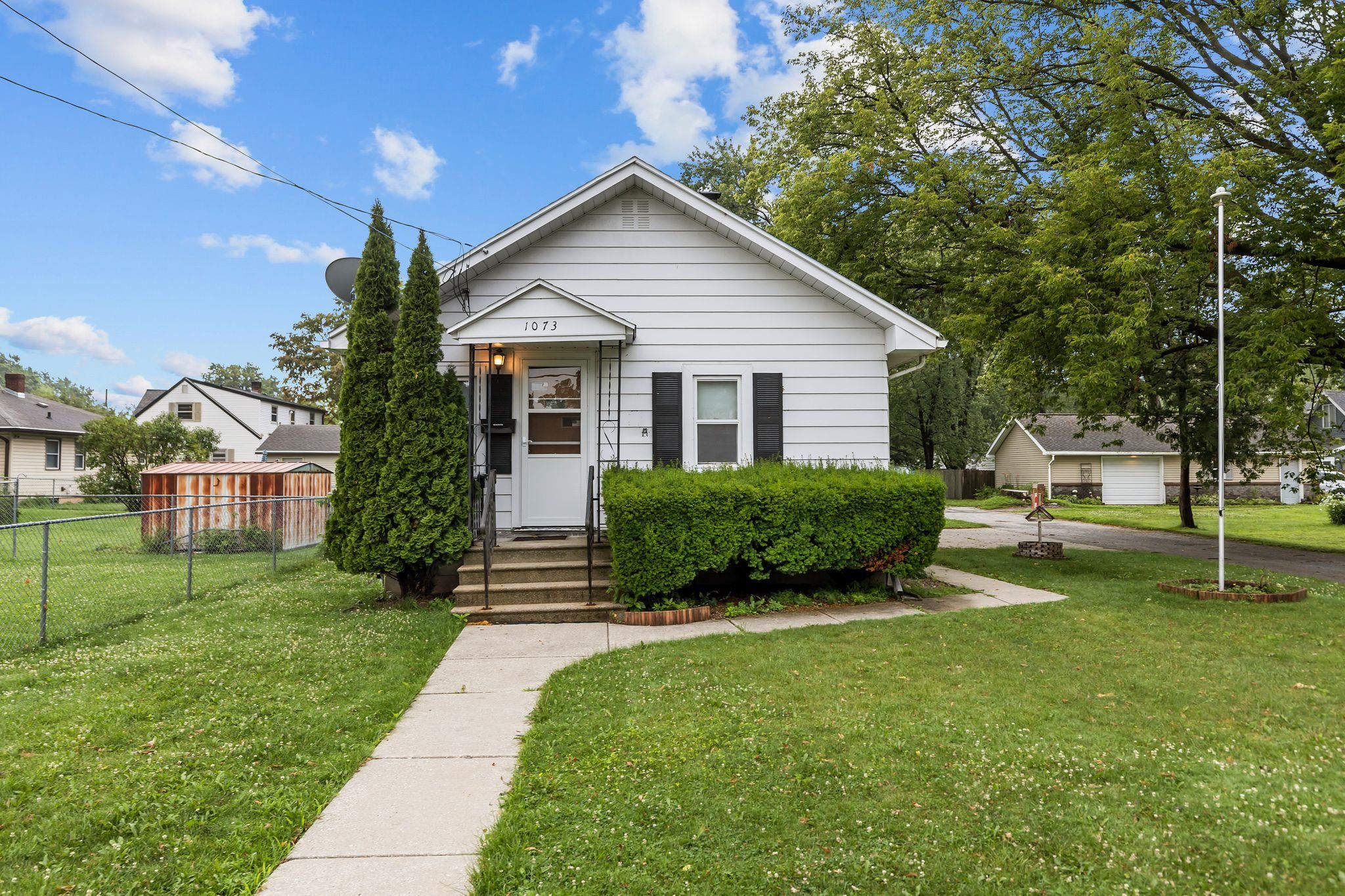 1073 CAROLINE Street property preview photograph
