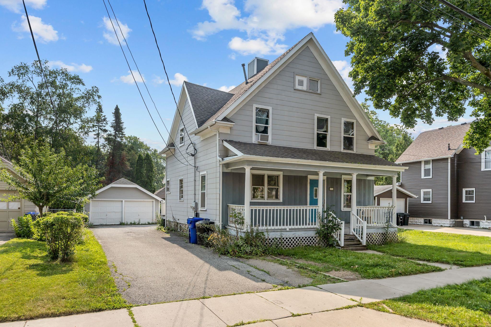 1412 N DURKEE Street property preview photograph