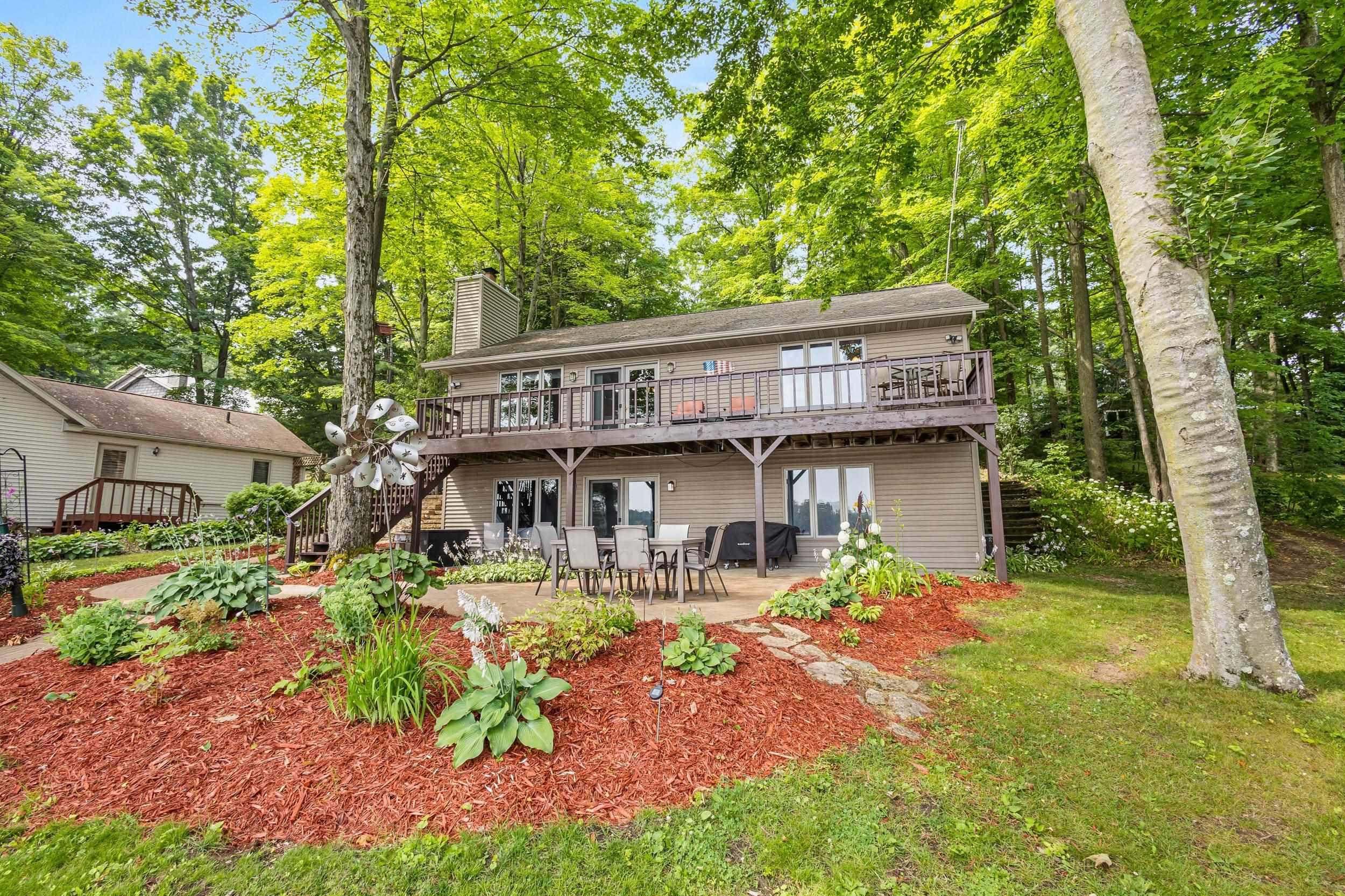 10180 RIDGE Lane property preview photograph