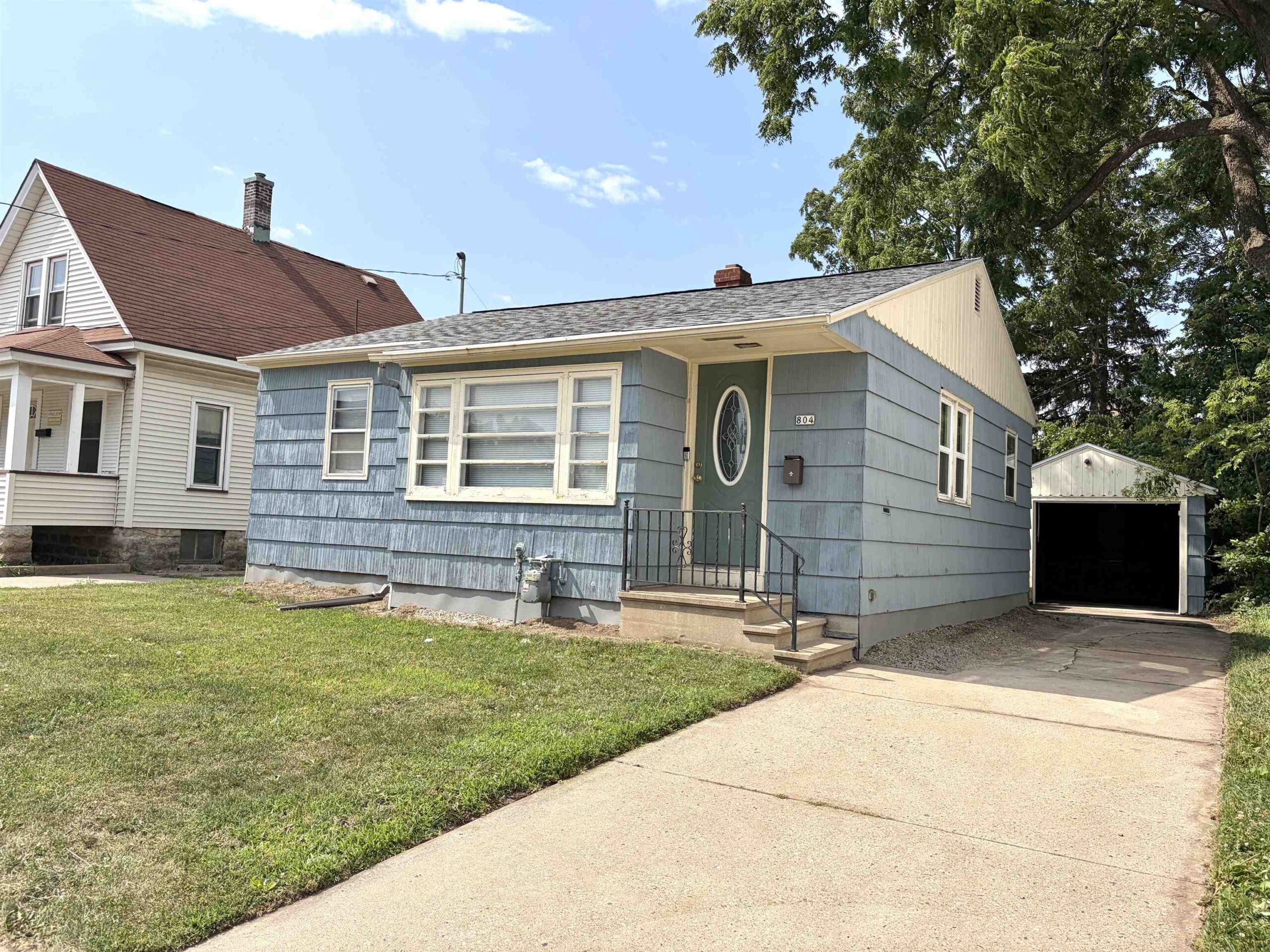 804 JOHN Avenue property preview photograph