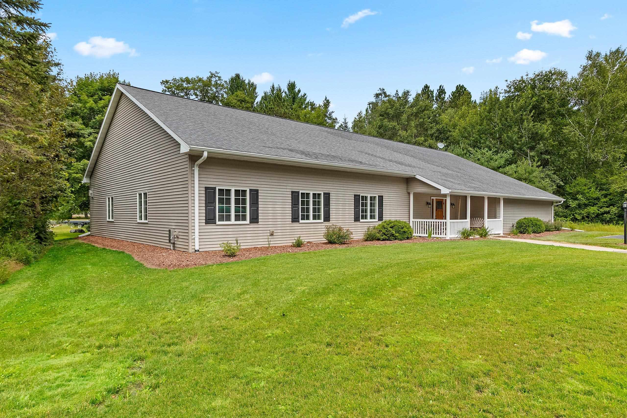 N10909 PESHTIGO RIVER Lane property preview photograph