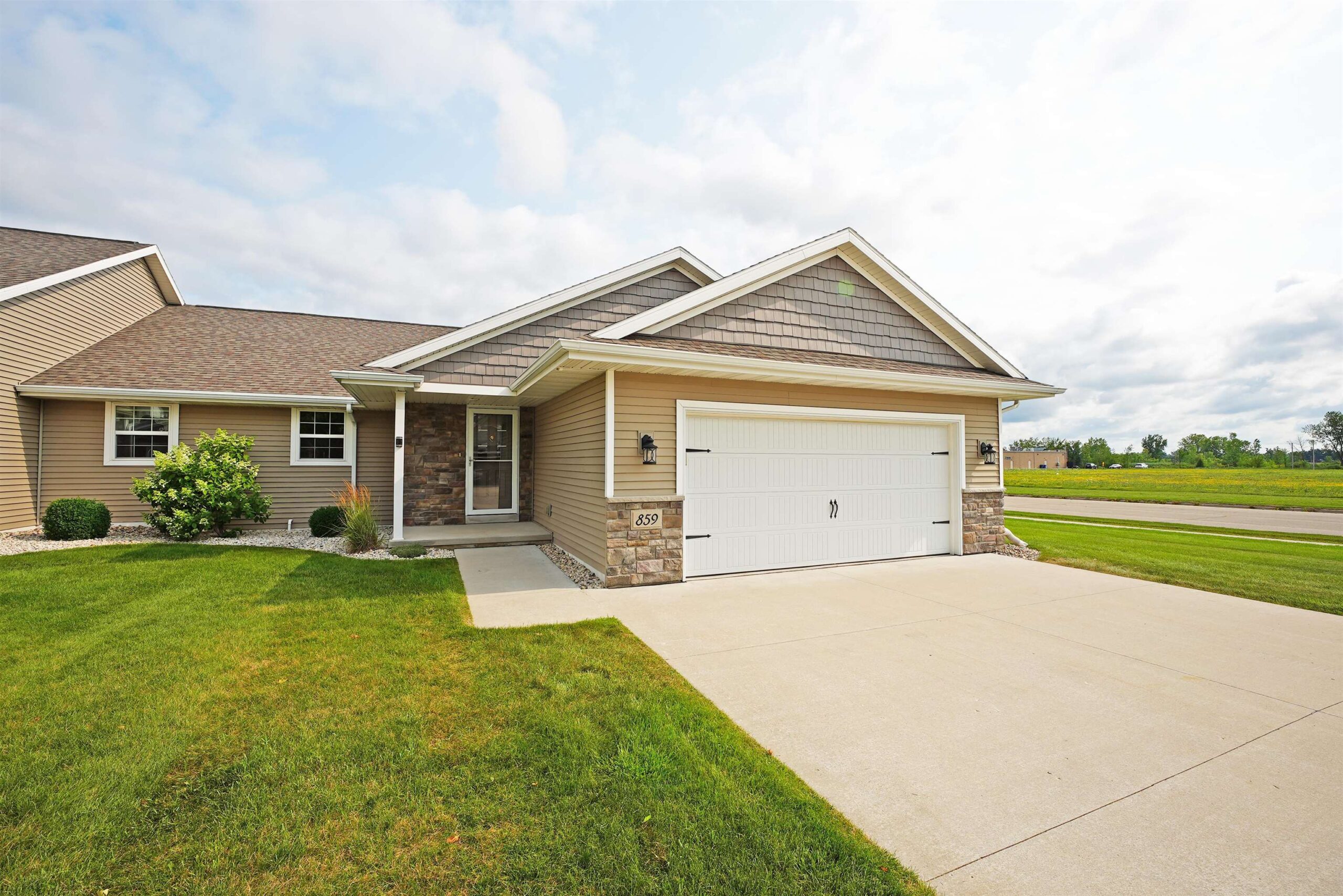 859 SHARON Lane property preview photograph