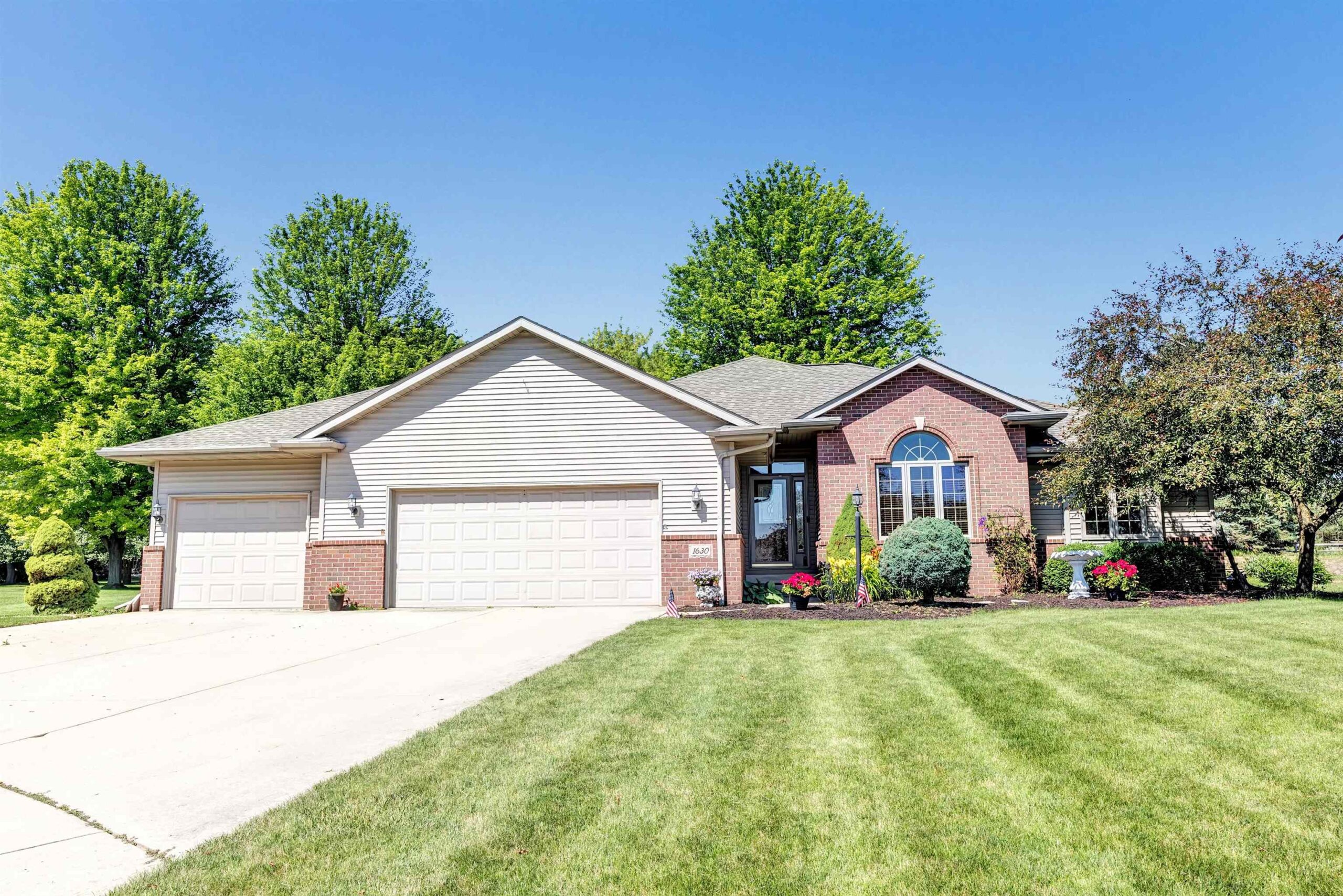 1630 TIFFANY Court property preview photograph