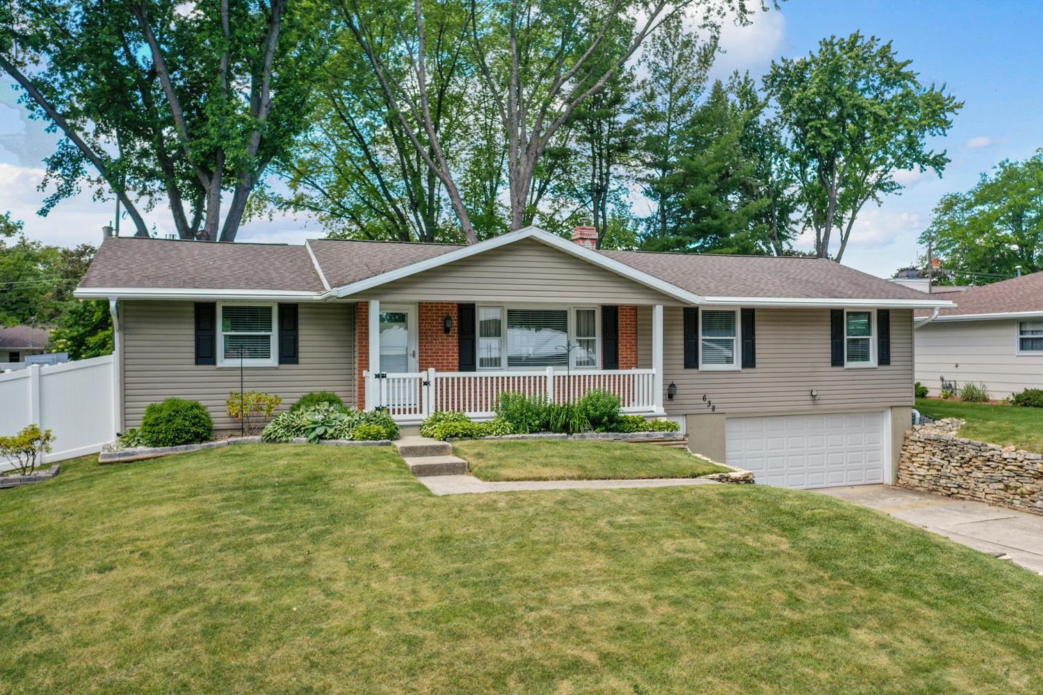 638 SUNNYCREST Street property preview photograph
