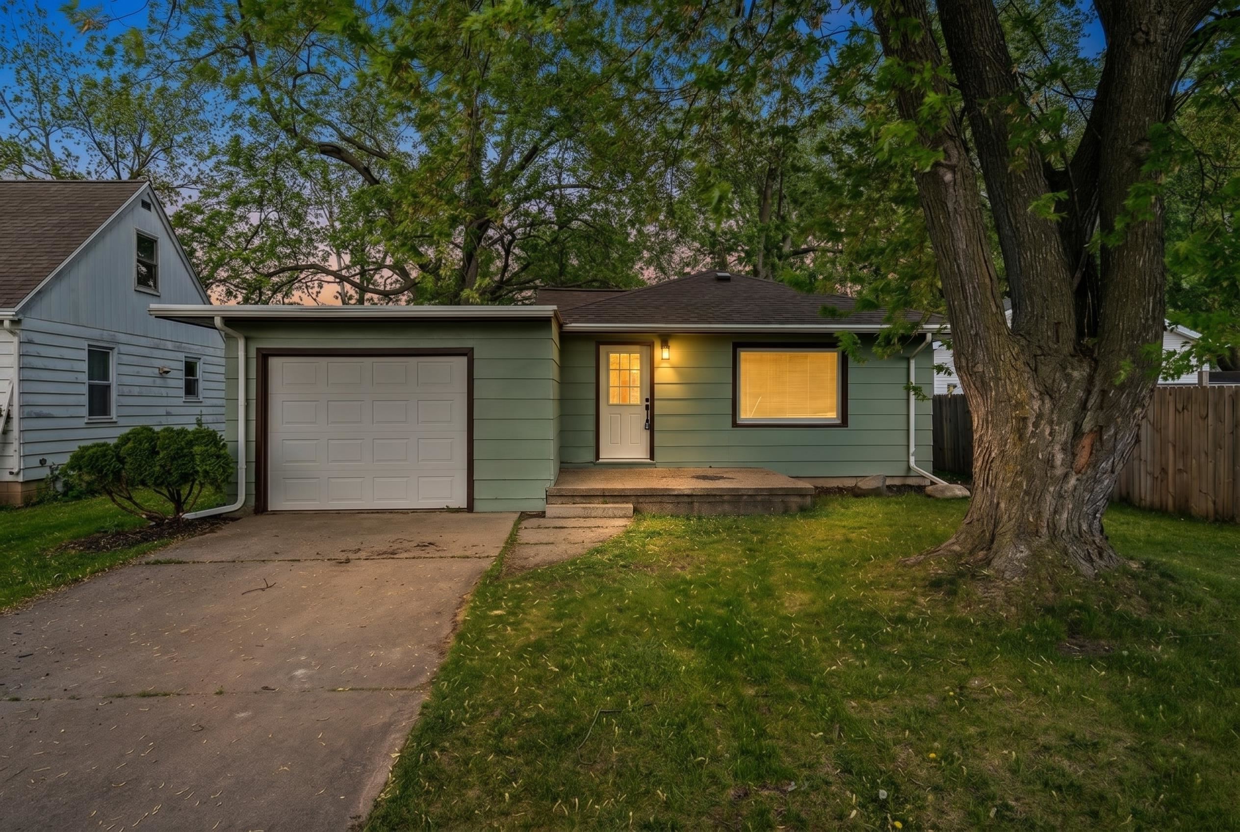 1322 BROAD Street property preview photograph