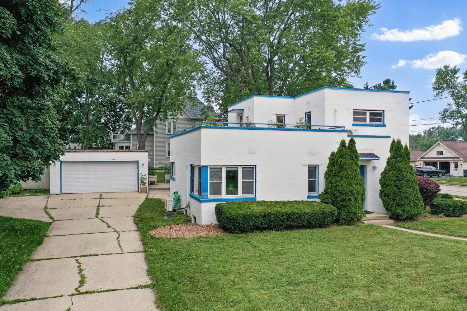 409 LINCOLN Street property preview photograph
