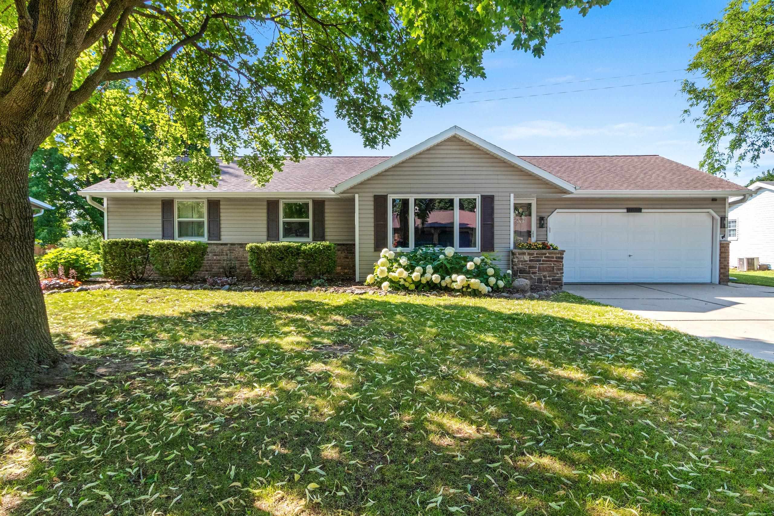 3008 GILBERT Drive property preview photograph